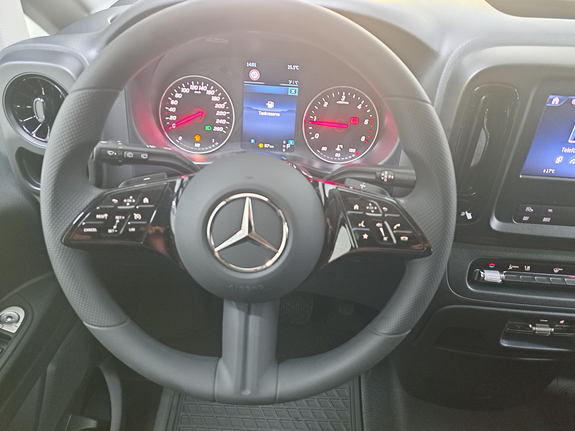 MERCEDES-BENZ Vito 116 CDI 4MATIC KA PRO 3200mm L-image-10