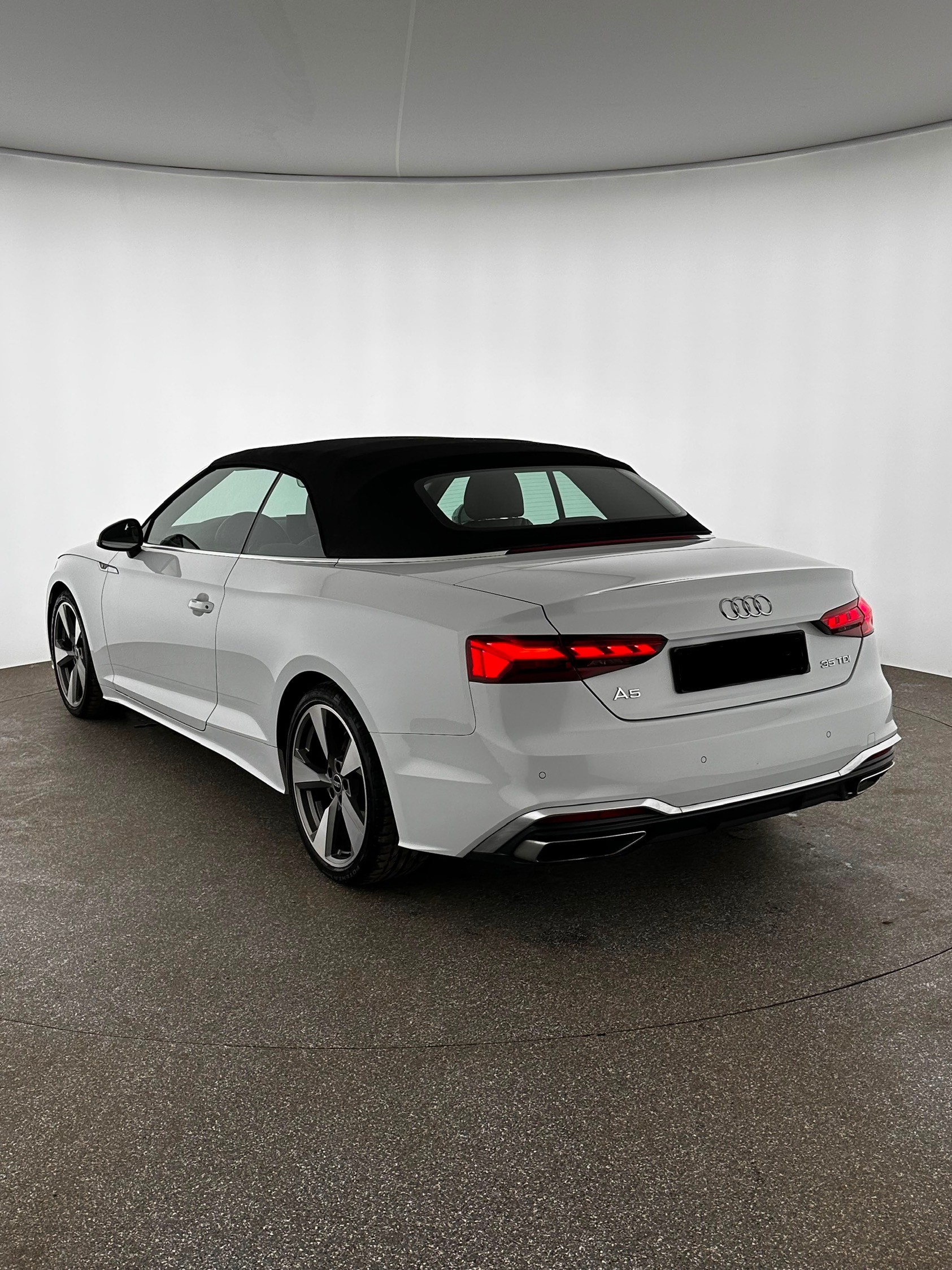 AUDI A5 Cabriolet 2.0 TDI S-Line S-tronic-showroom-element-1