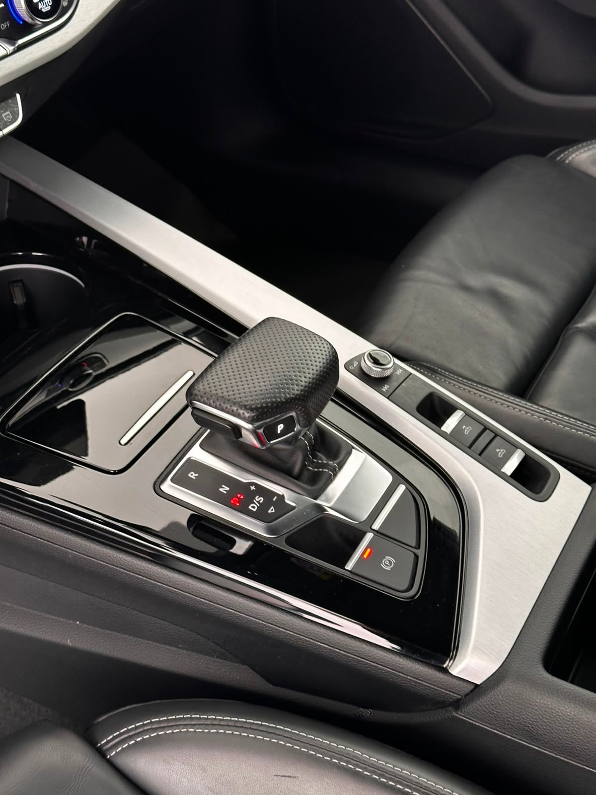 AUDI A5 Cabriolet 2.0 TDI S-Line S-tronic-image-20