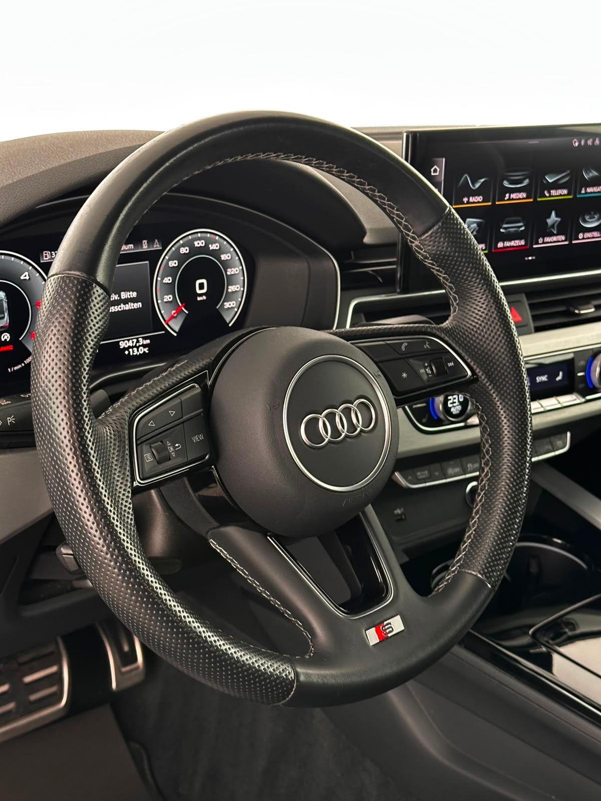 AUDI A5 Cabriolet 2.0 TDI S-Line S-tronic-image-7