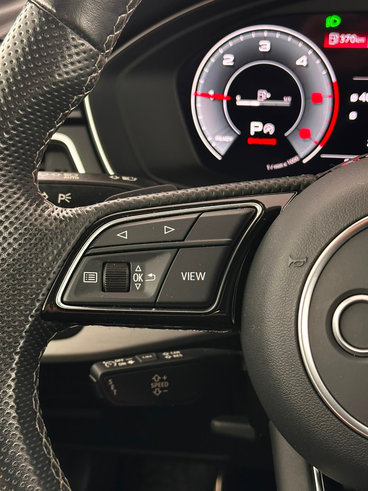 AUDI A5 Cabriolet 2.0 TDI S-Line S-tronic-image-22
