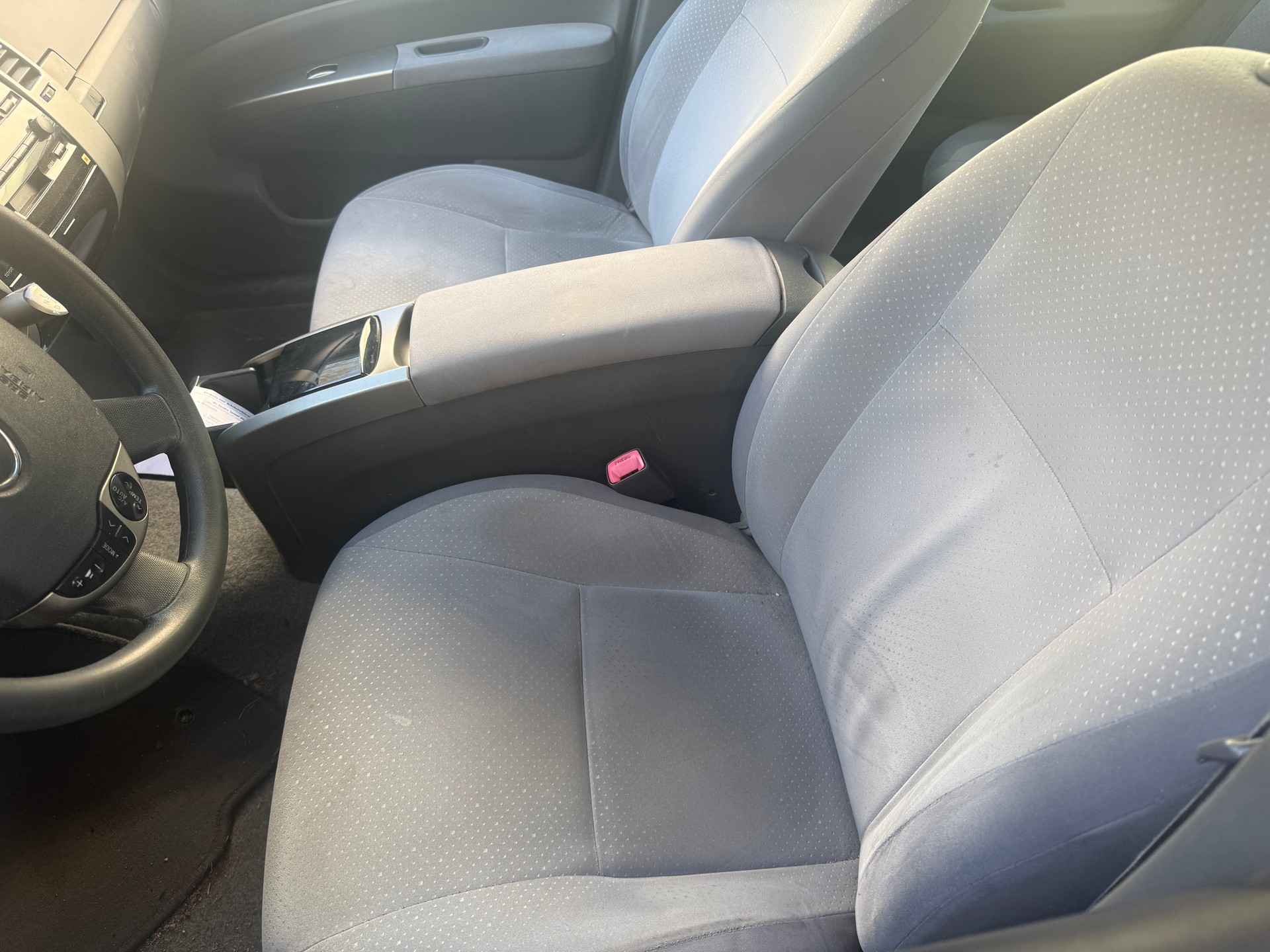TOYOTA Prius 1.5 16V Hybrid-image-3