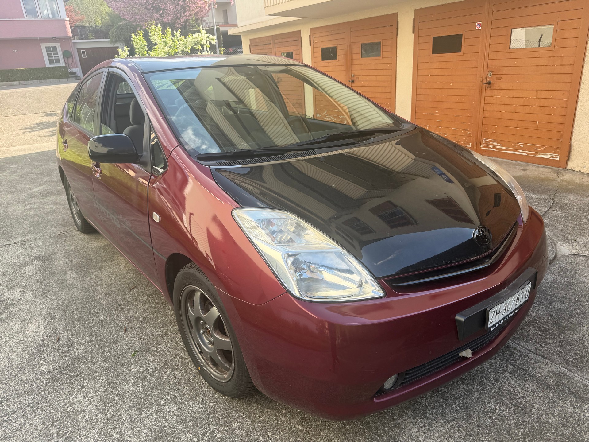 TOYOTA Prius 1.5 16V Hybrid-image-1