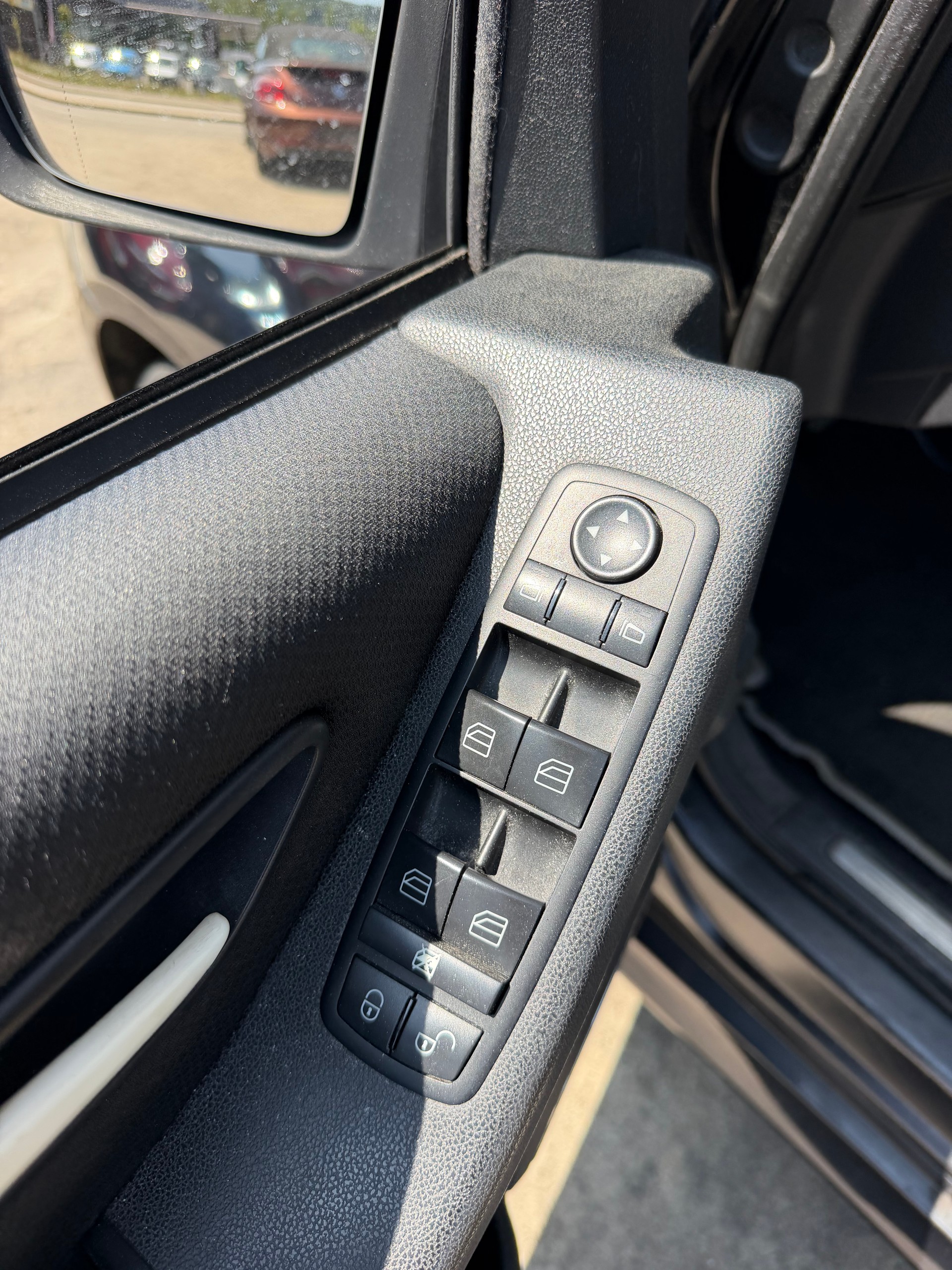 MERCEDES-BENZ B 170-image-11
