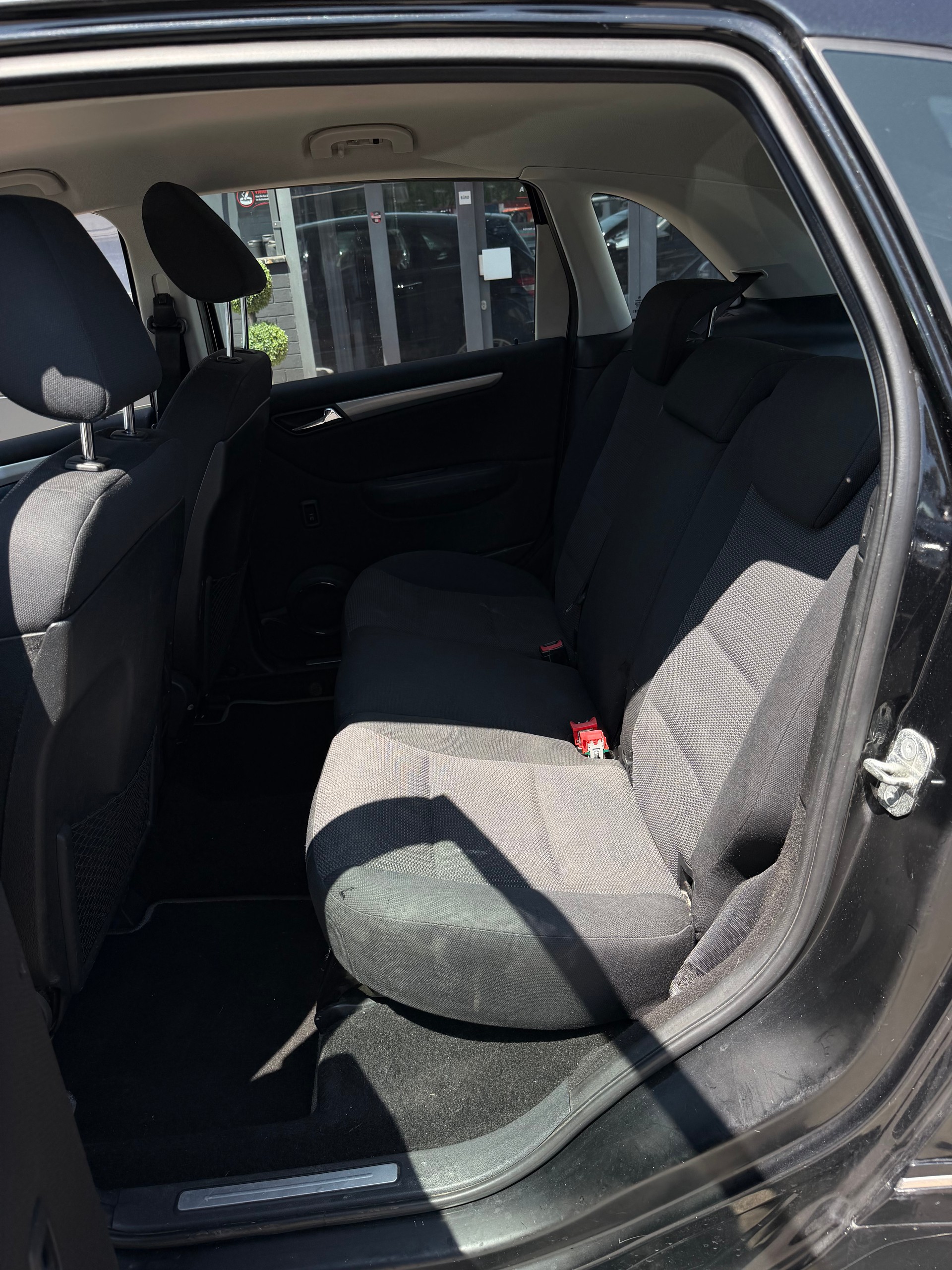 MERCEDES-BENZ B 170-image-12