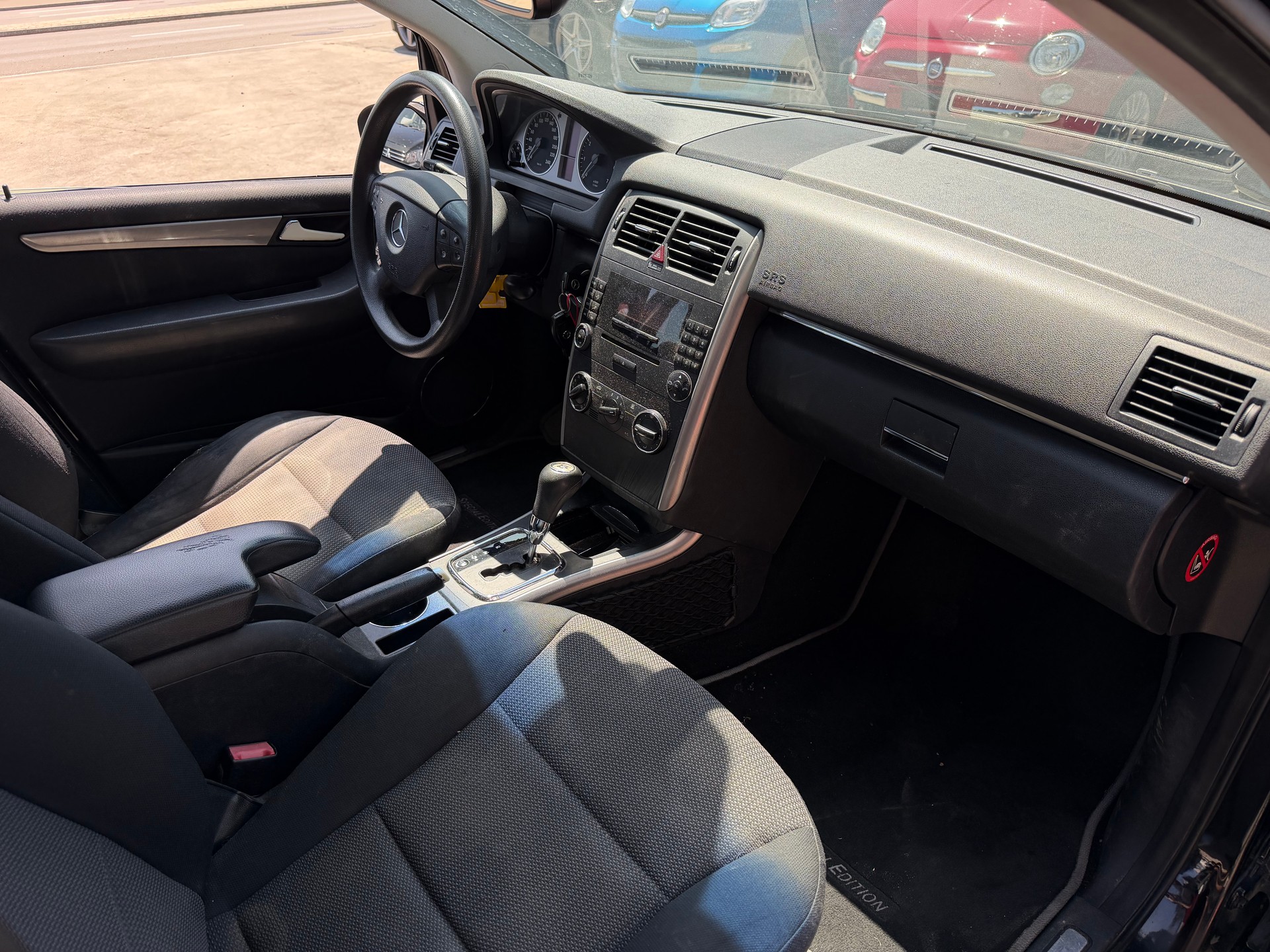 MERCEDES-BENZ B 170-image-14