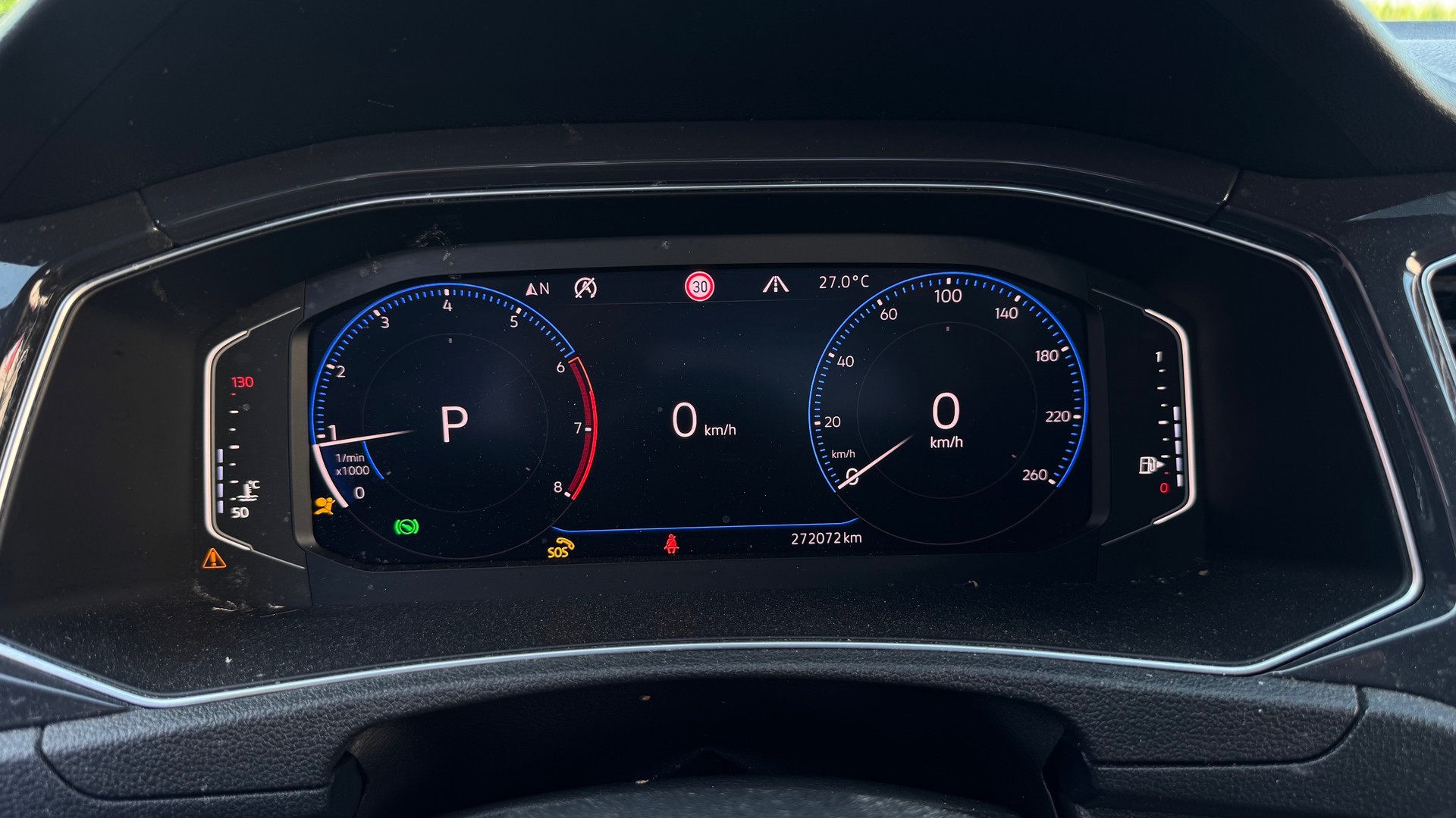 VW T-Roc 2.0 TSI Sport DSG 4Motion-image-15