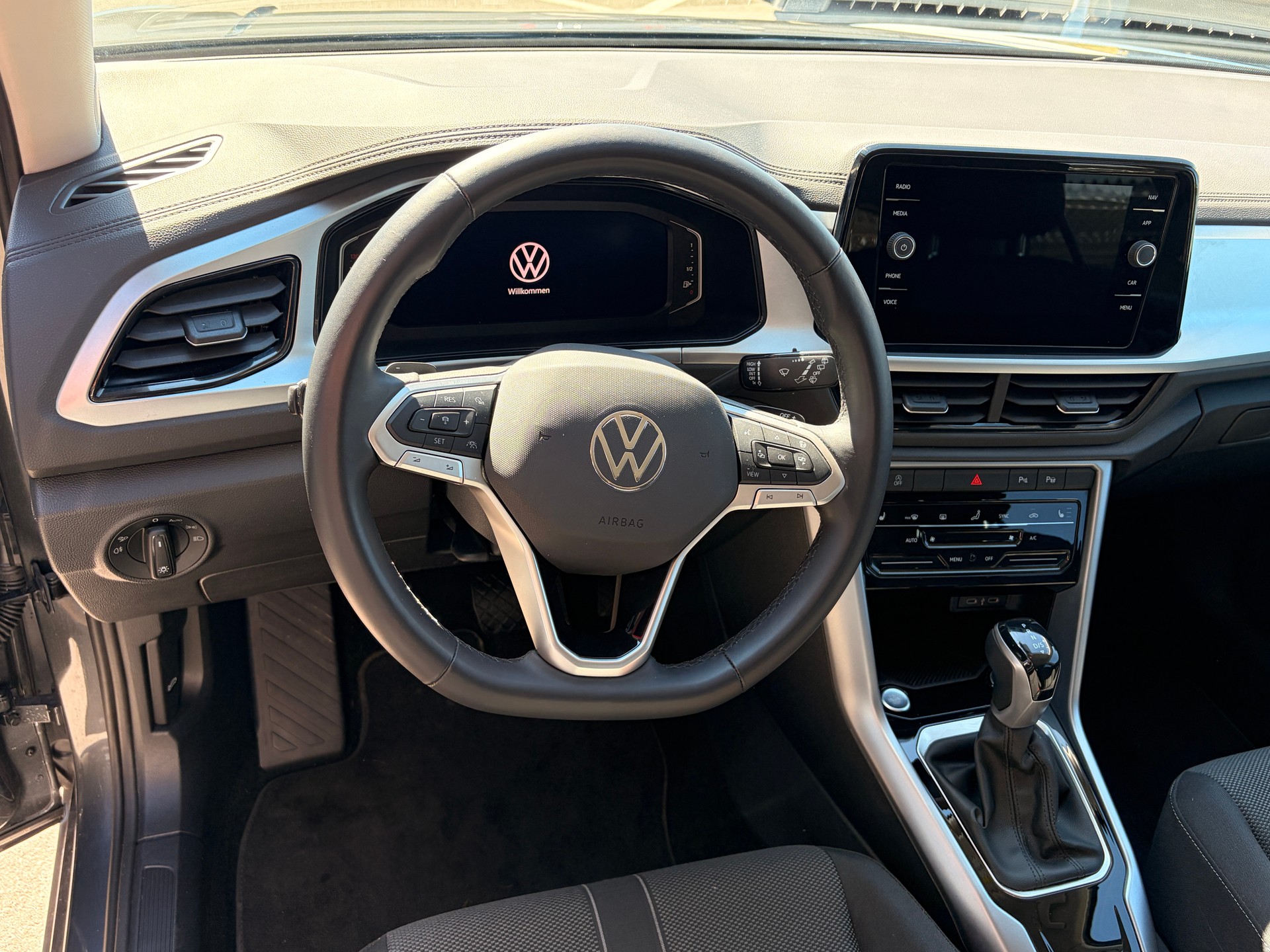 VW T-Roc 1.5 TSI EVO Life United DSG-image-6