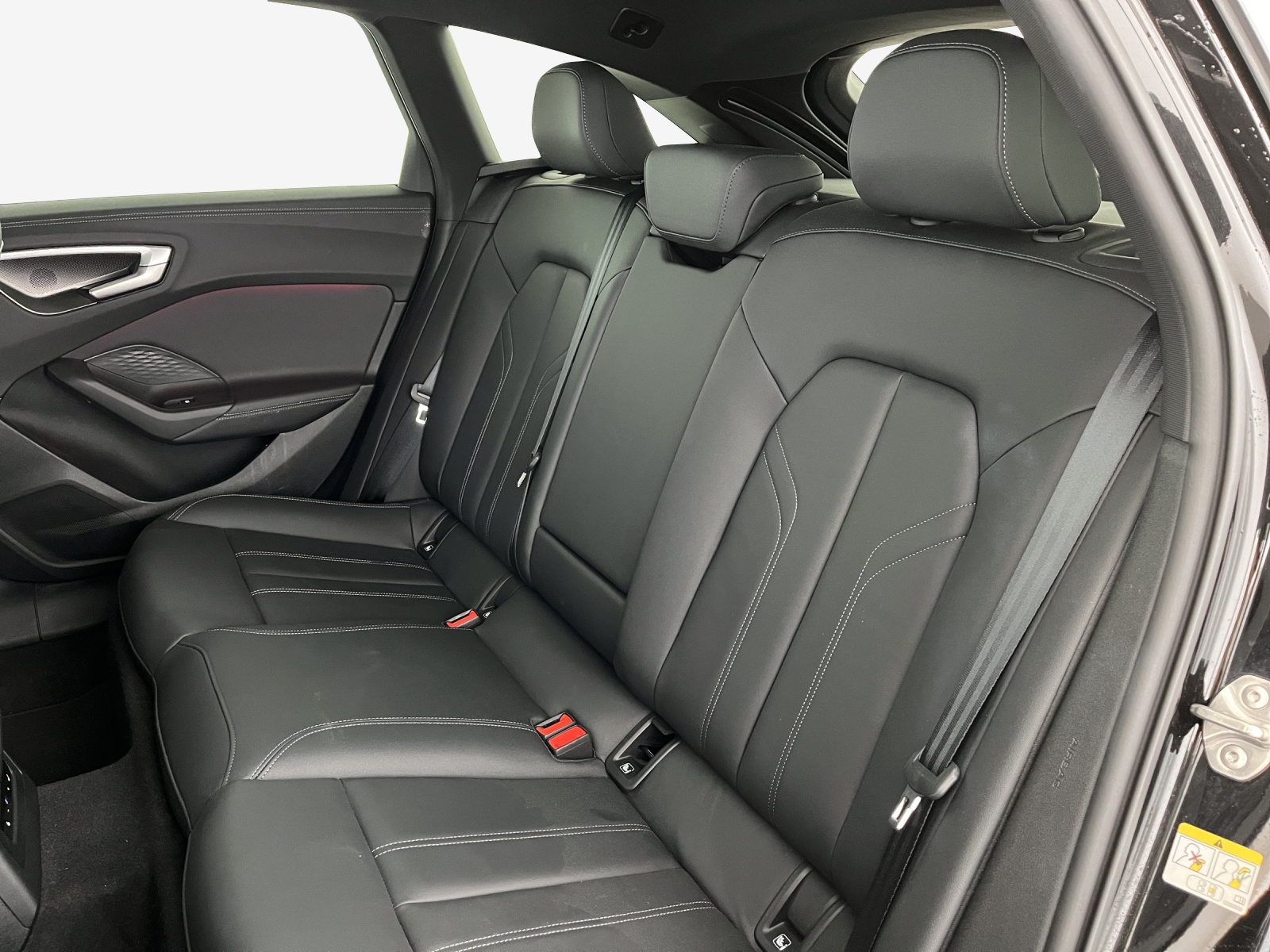 AUDI A5 Avant TFSI quattro 150 kW S tronic-image-11