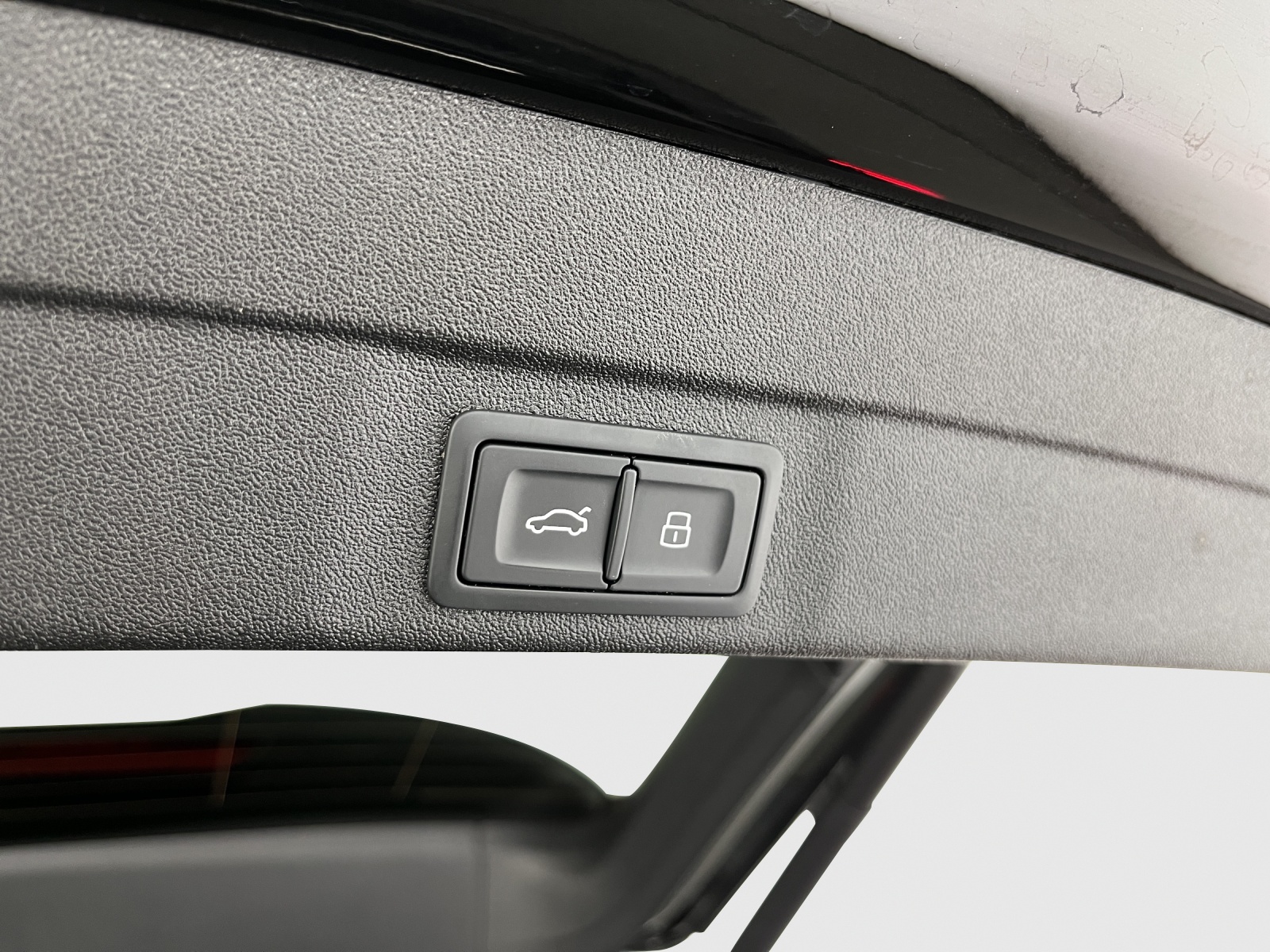 AUDI A5 Avant TFSI quattro 150 kW S tronic-image-14