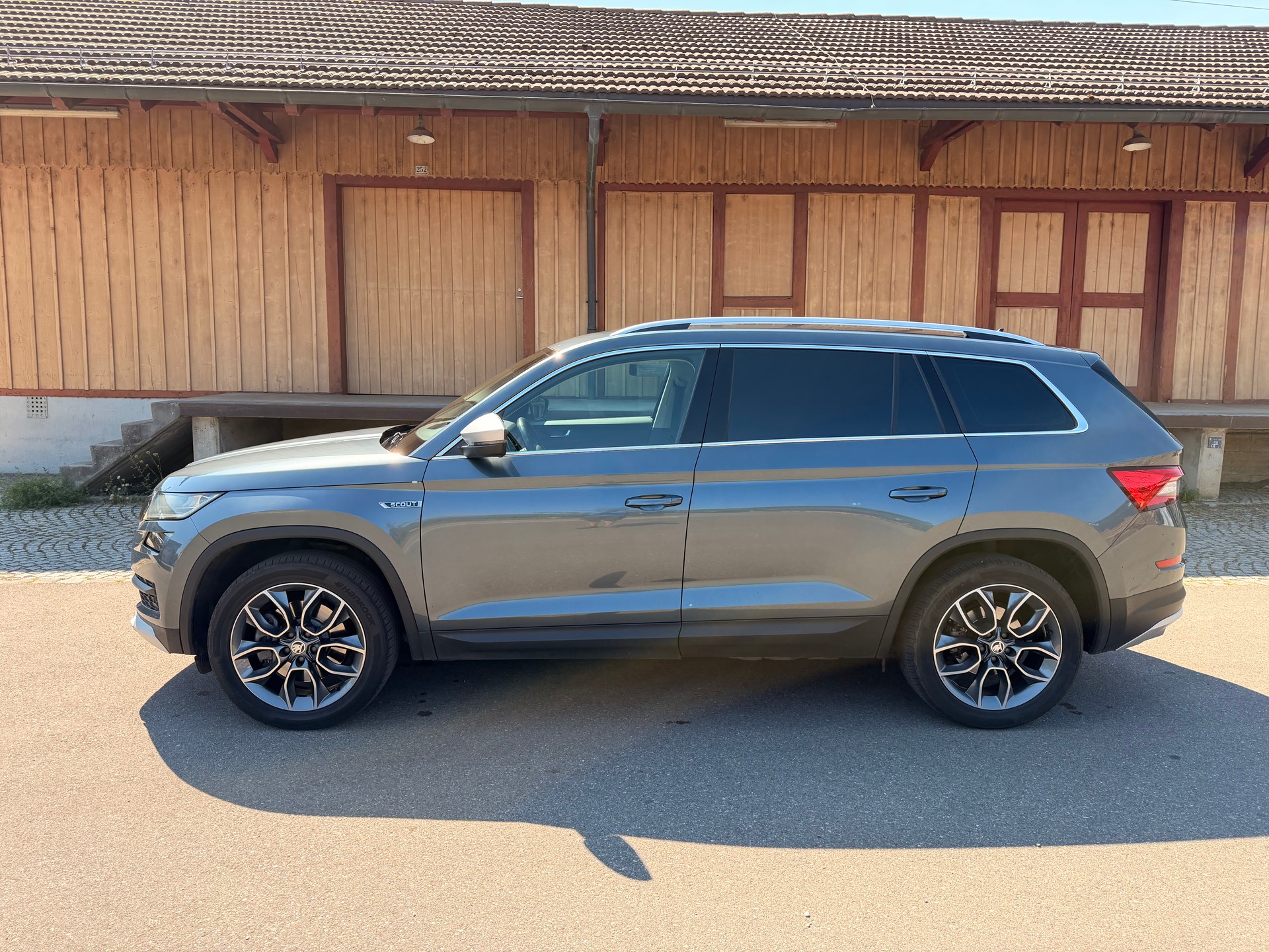 SKODA Kodiaq 2.0 TSI Scout DSG 4x4-image-1