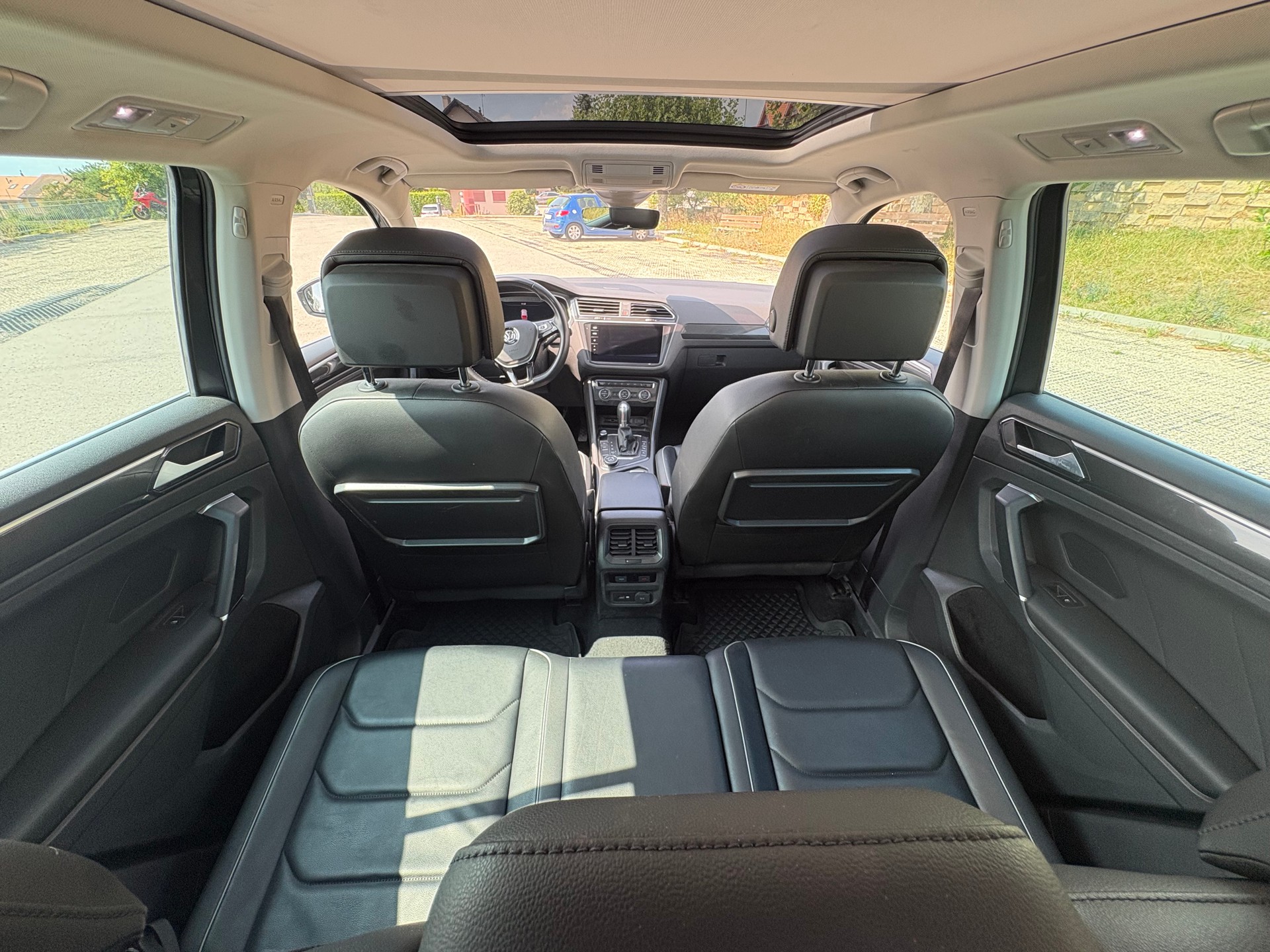 VW Tiguan 2.0TSI Highline 4Motion DSG-image-5