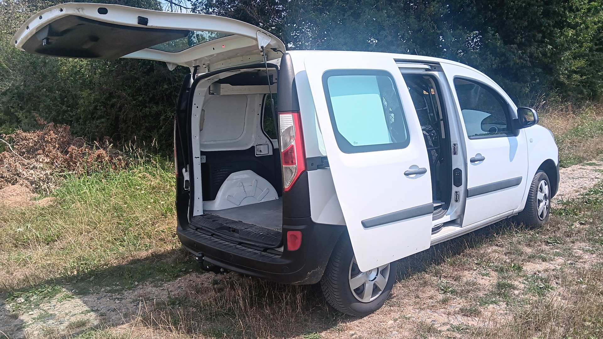 RENAULT 1.5 dCi 90 DPF Business S/S-image-2