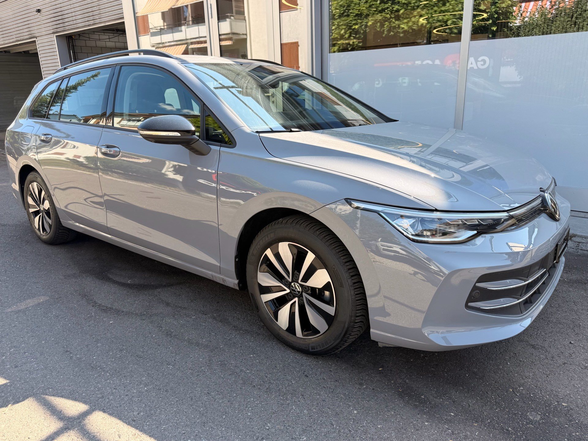 VW Golf Variant 1.5 eTSI DSG 150 PS GOAL *** ANHÄNGEKUPPLUNG & 5 JAHRE VW WERKSGARANTIE ***-image-2