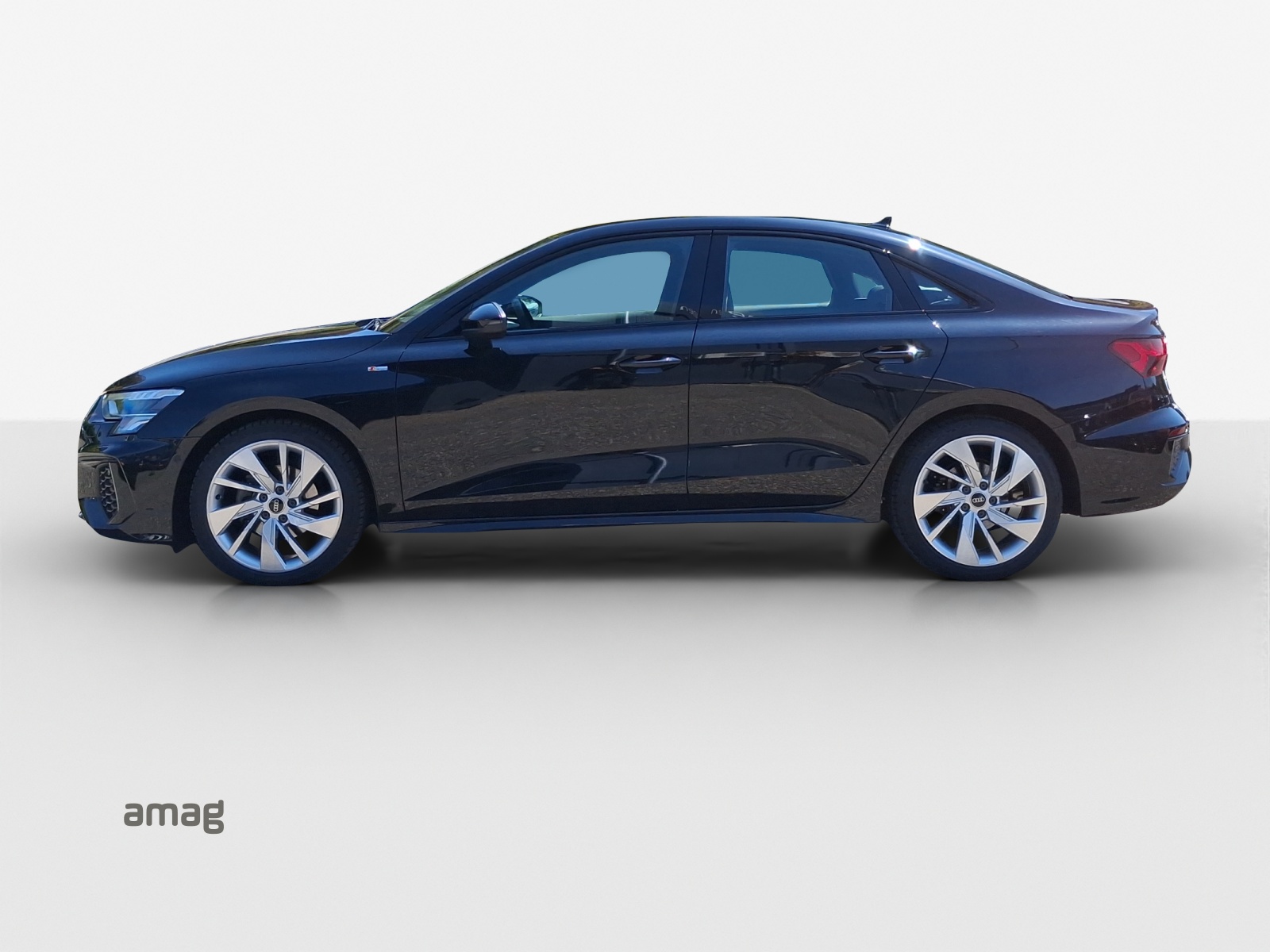 AUDI A3 Limousine 35 TFSI S-Line Attraction S-tronic-image-1
