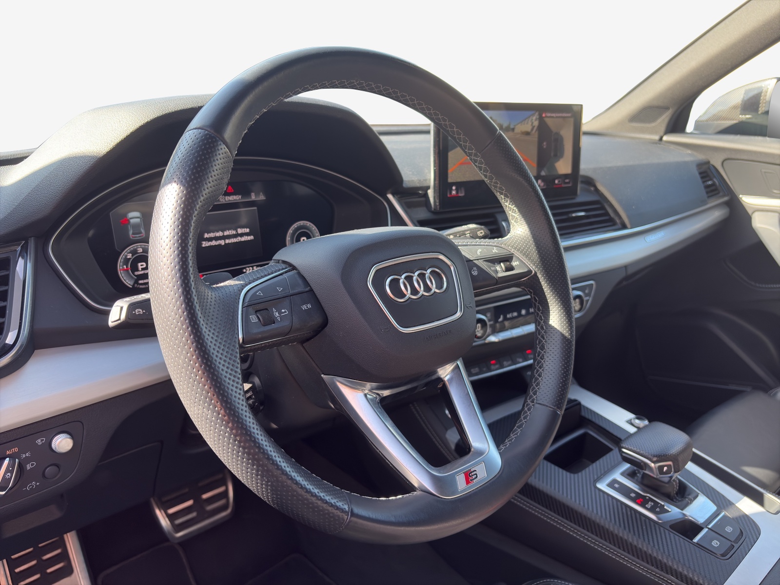 AUDI Q5 Sportback 40 TDI Blackedition quattro S-tronic-image-9