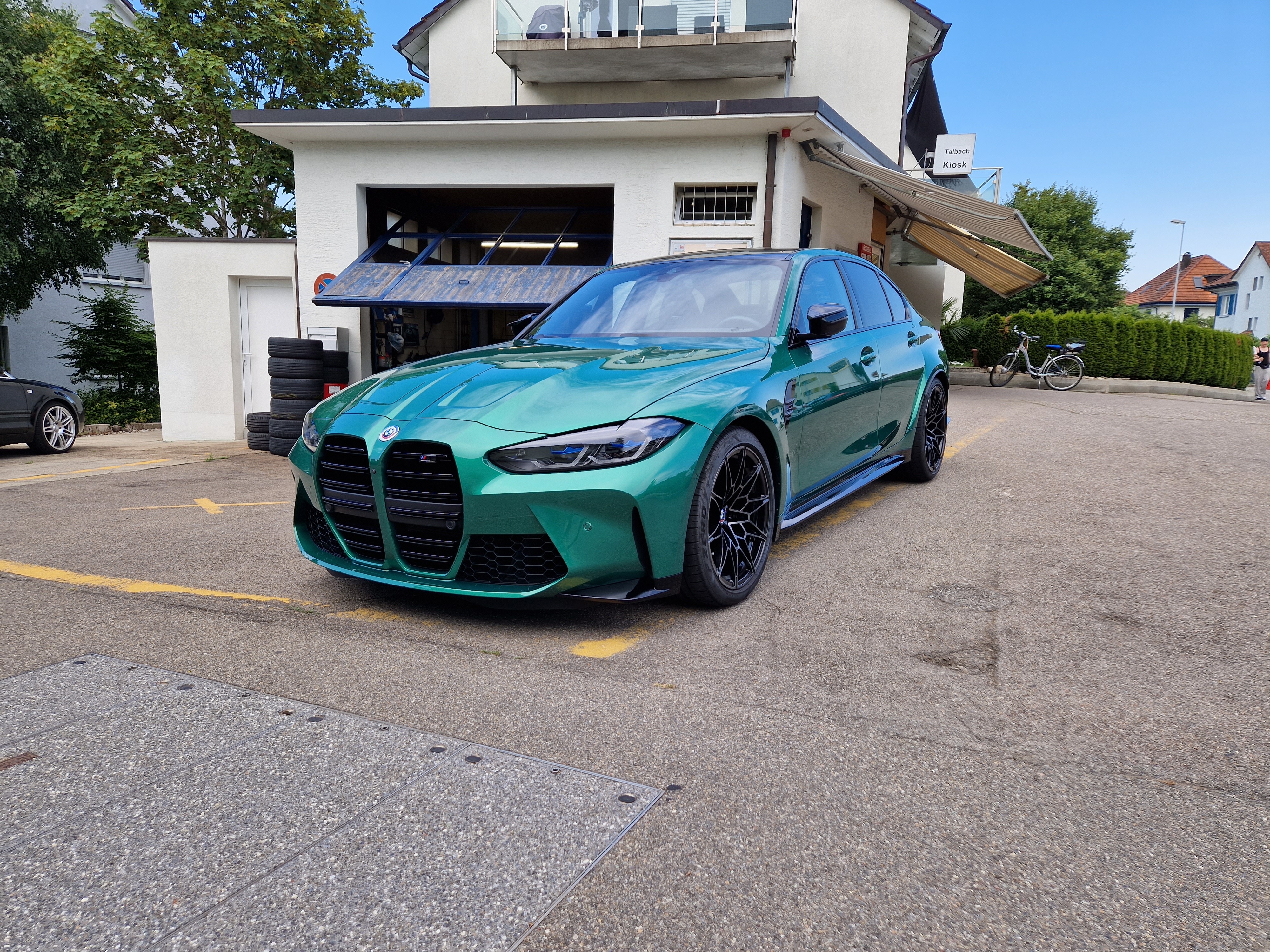 Car photo