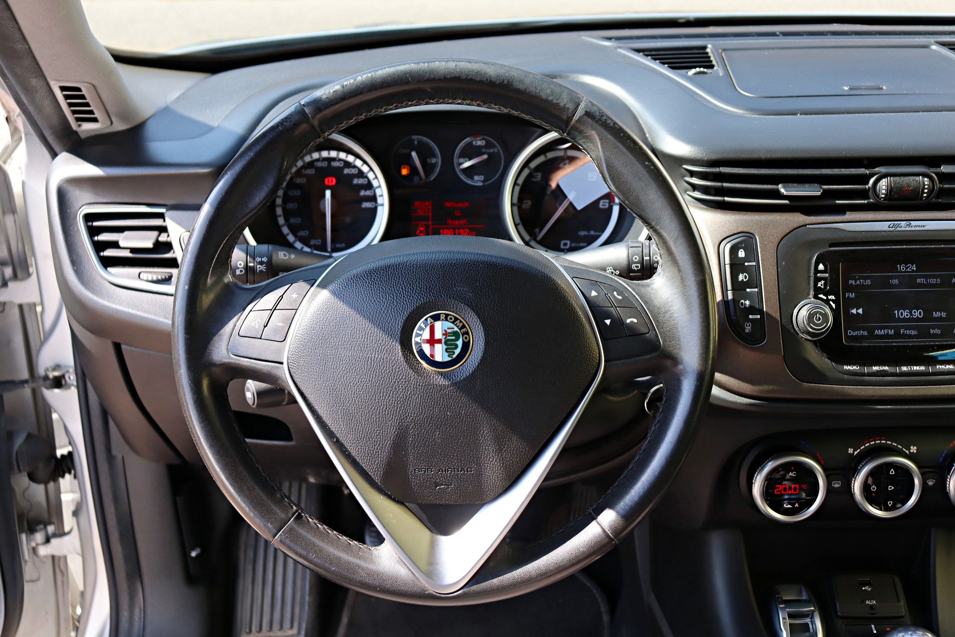 ALFA ROMEO Giulietta 1.6 JTDM Progression-image-14