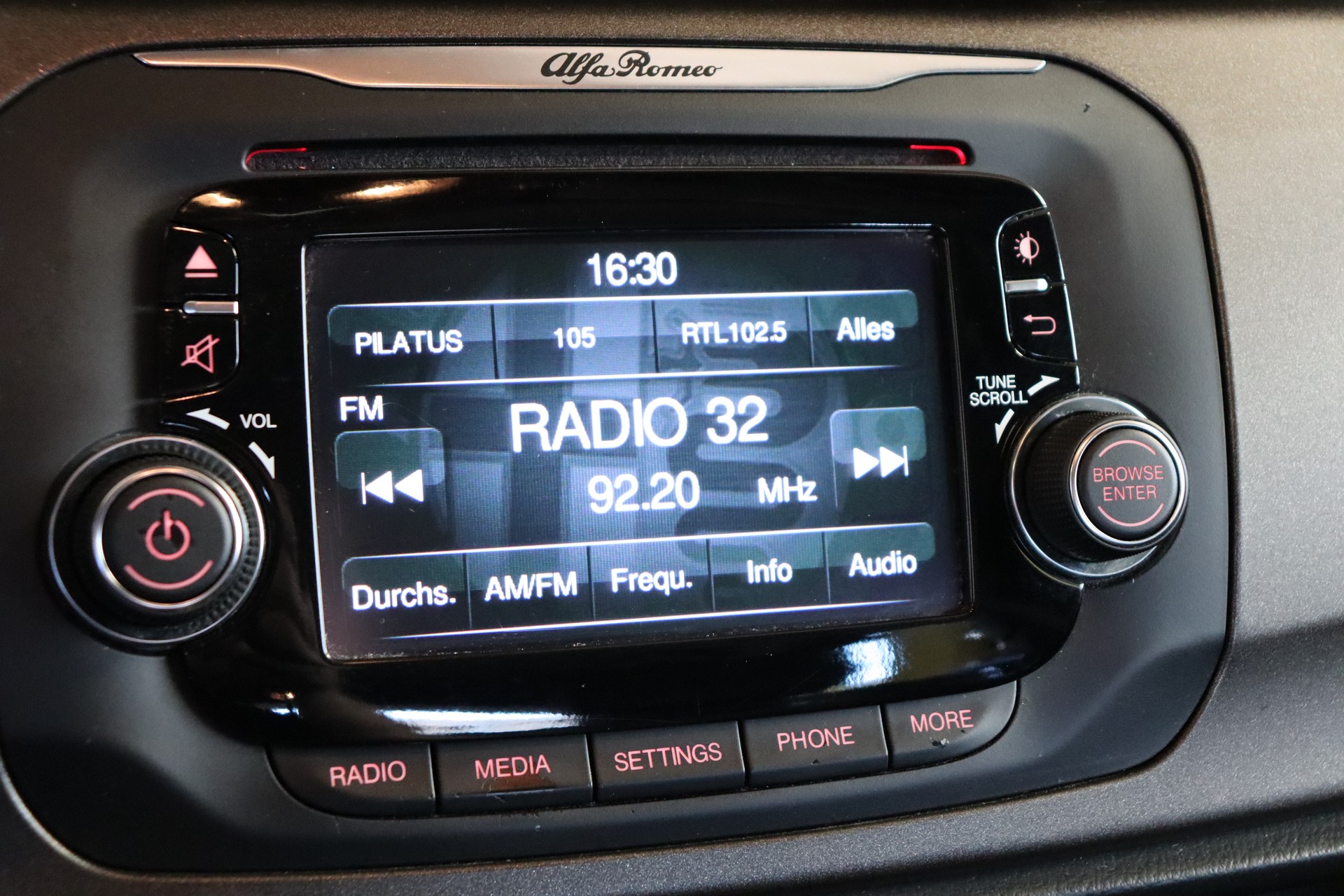 ALFA ROMEO Giulietta 1.6 JTDM Progression-image-18