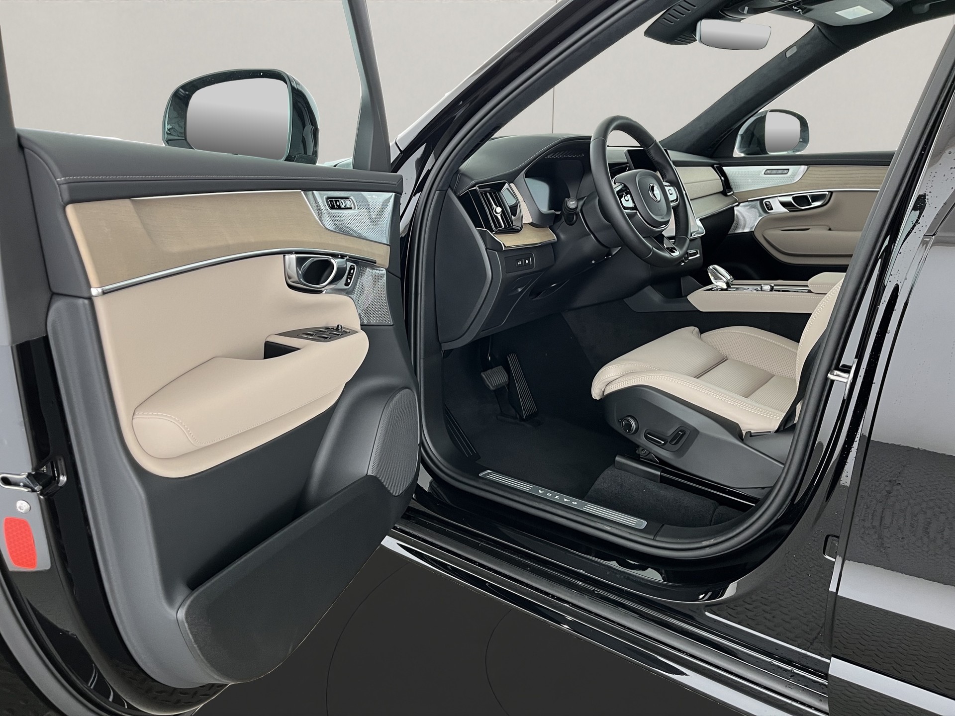VOLVO XC90 2.0 T8 TE Ultra Dark eAWD-image-8