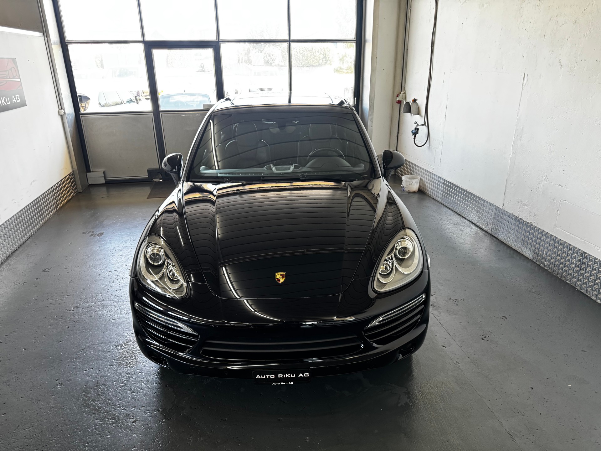 PORSCHE Cayenne Diesel-image-2