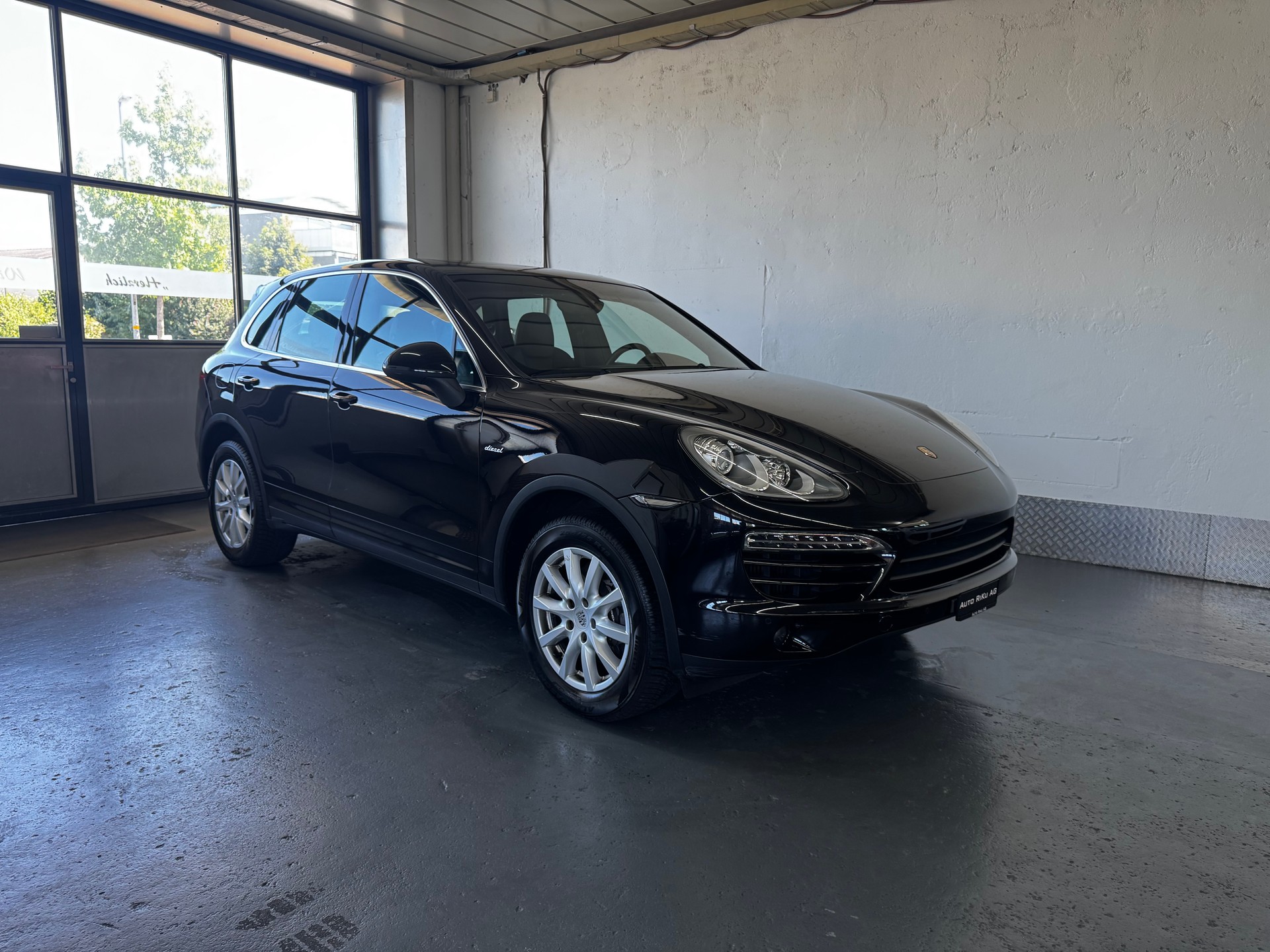 PORSCHE Cayenne Diesel-image-1