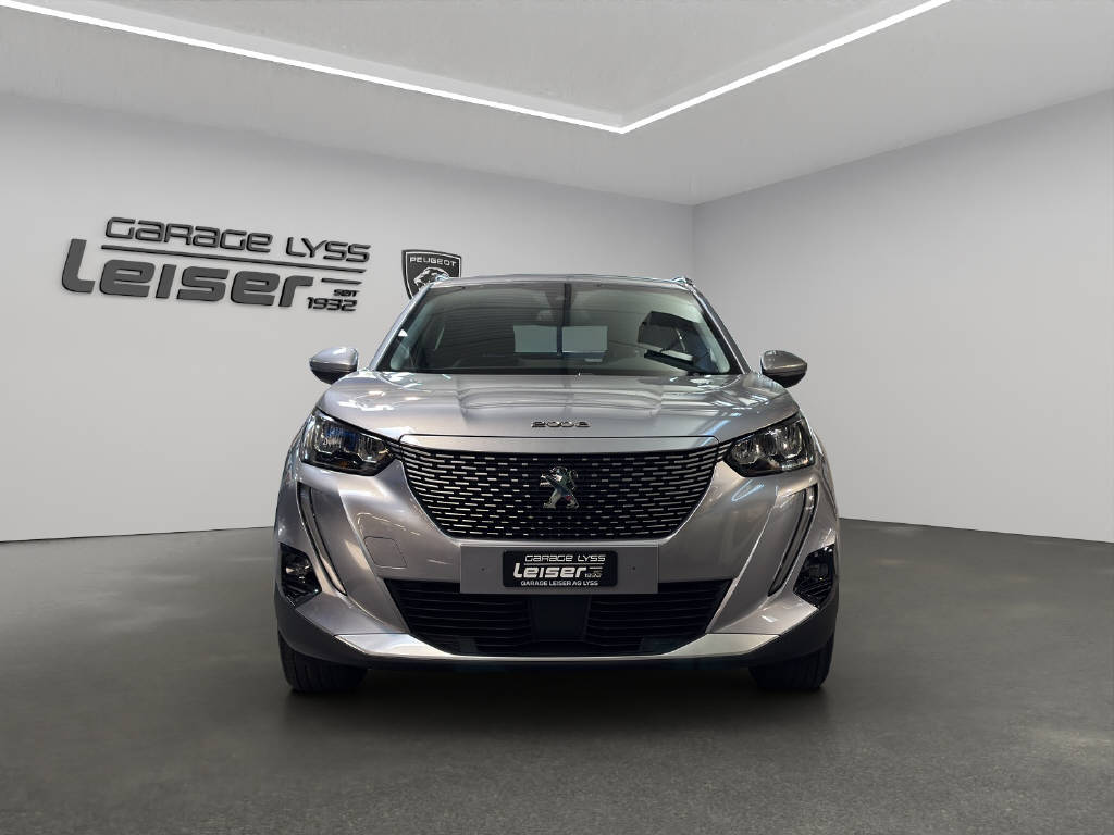 PEUGEOT 2008 e-Allure-showroom-element-1