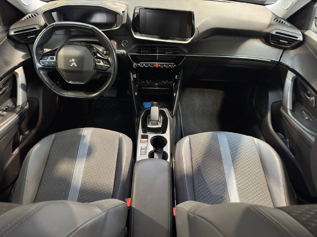 PEUGEOT 2008 e-Allure-image-9
