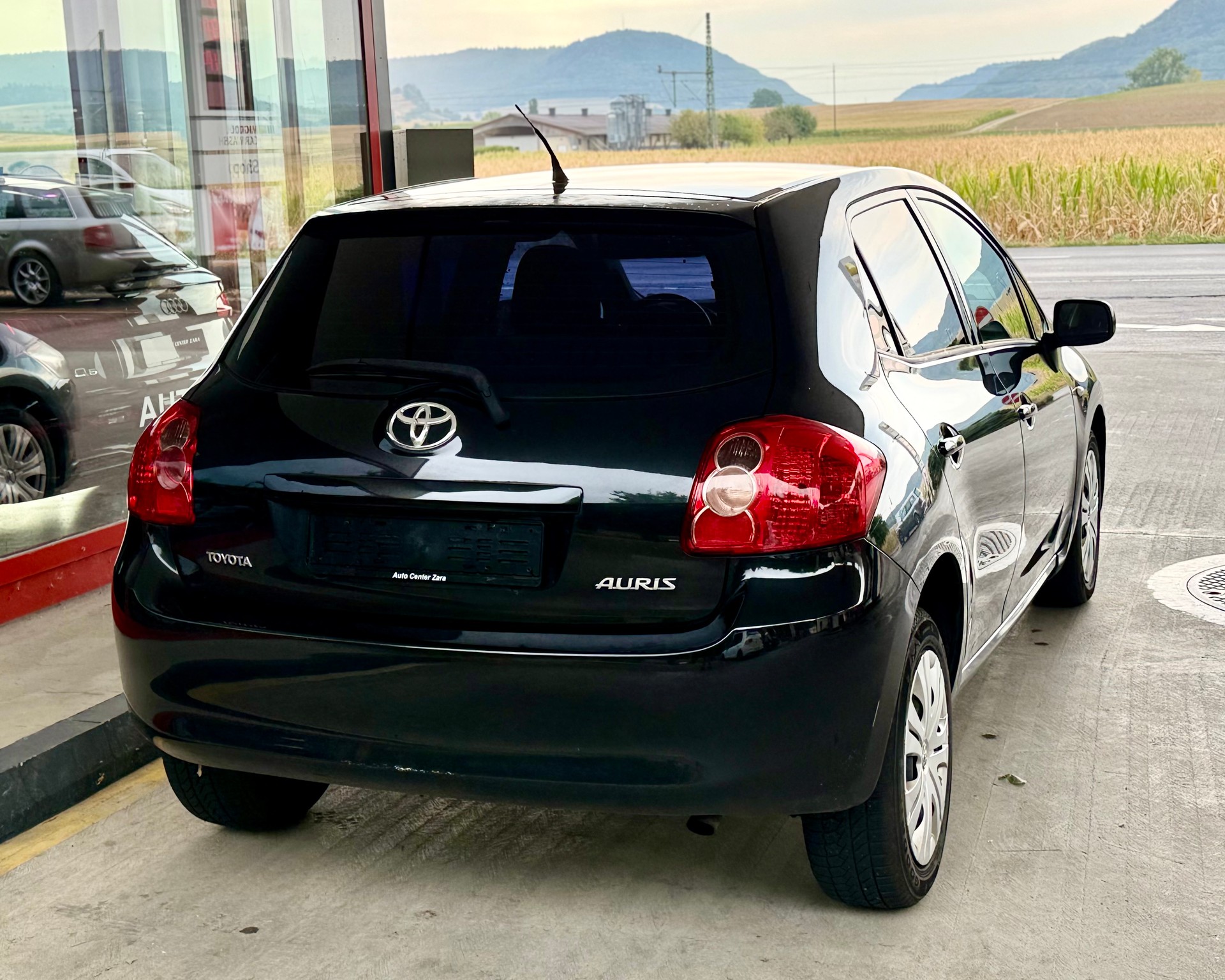 TOYOTA Auris 1.6 Style-image-3