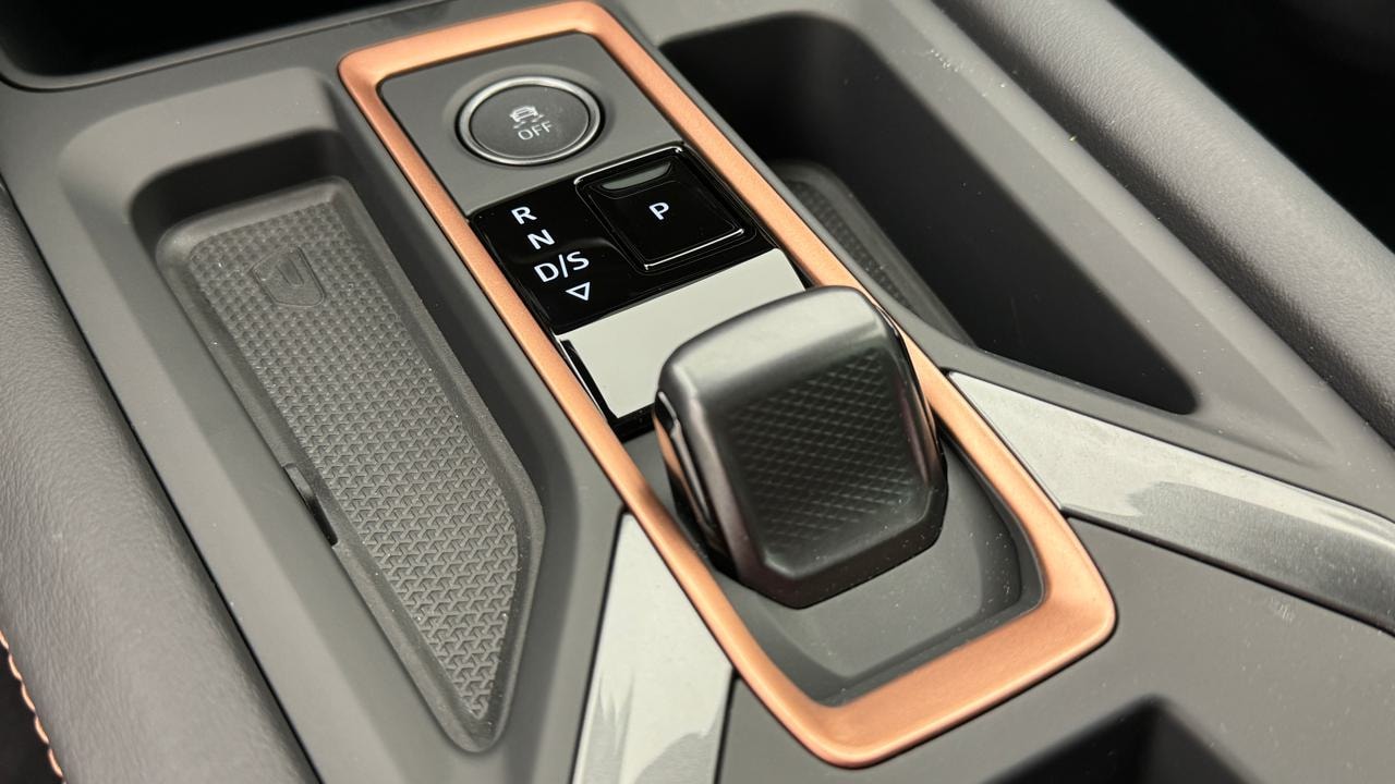 CUPRA LEON 1.5 e-HYBRID pHEV DSG-image-10
