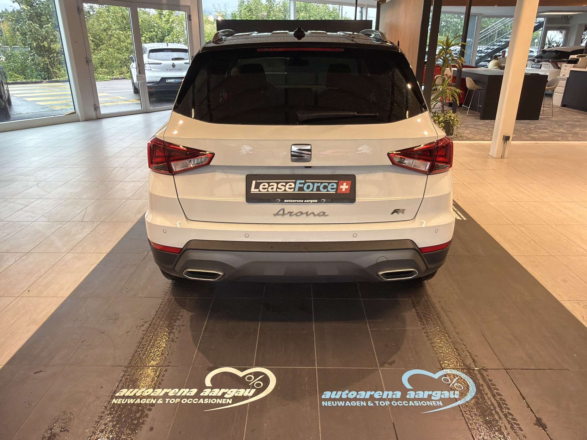 SEAT Arona 1.0 TSi Eco FR DSG-Automat-image-12