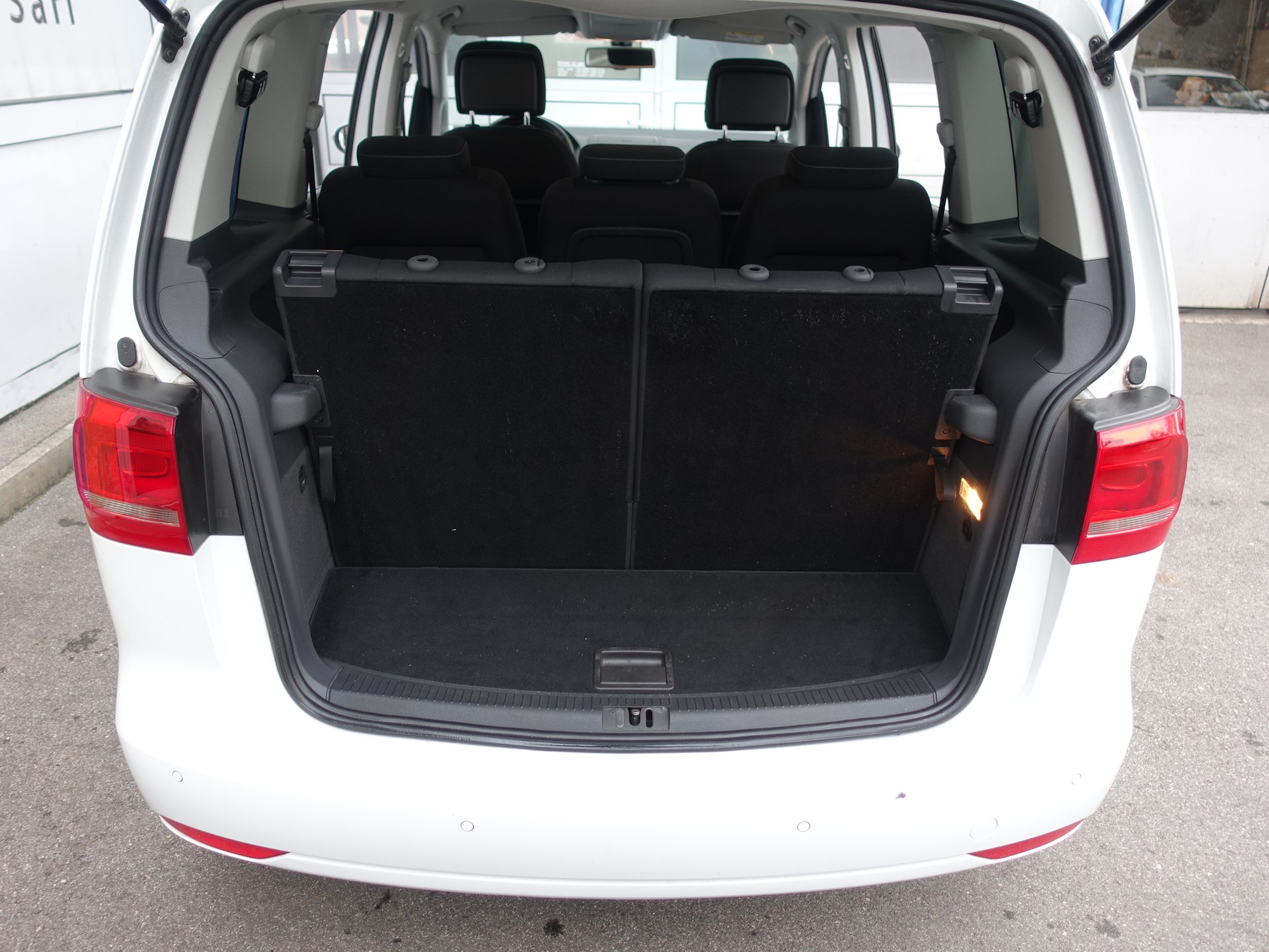 VW Touran 1.4 TSI Cup-image-17