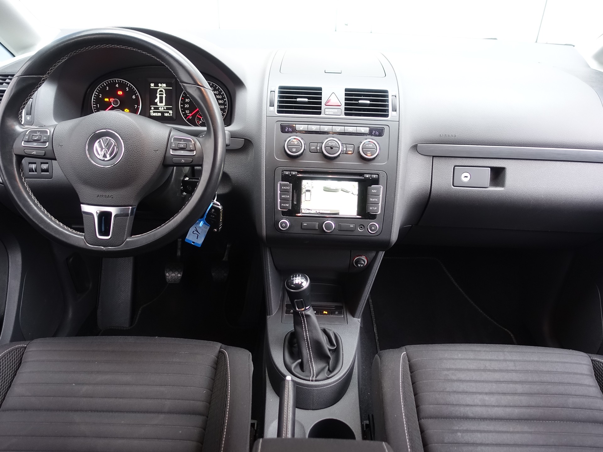 VW Touran 1.4 TSI Cup-image-10