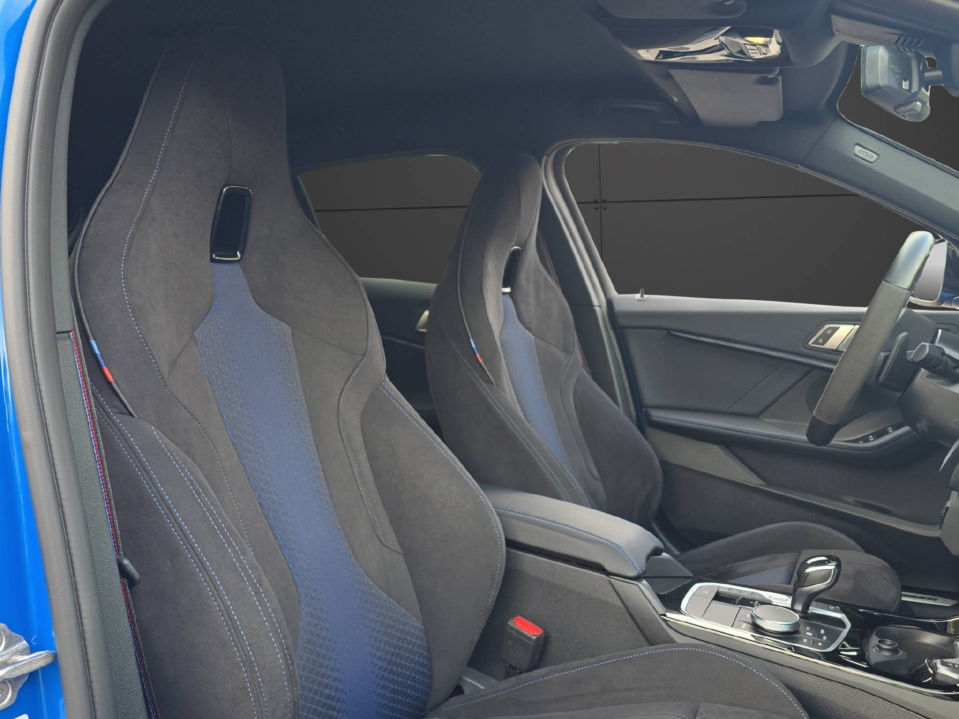BMW M135i xDrive ** Frisch ab MFK & 12 Monate GARANTIE **-image-9