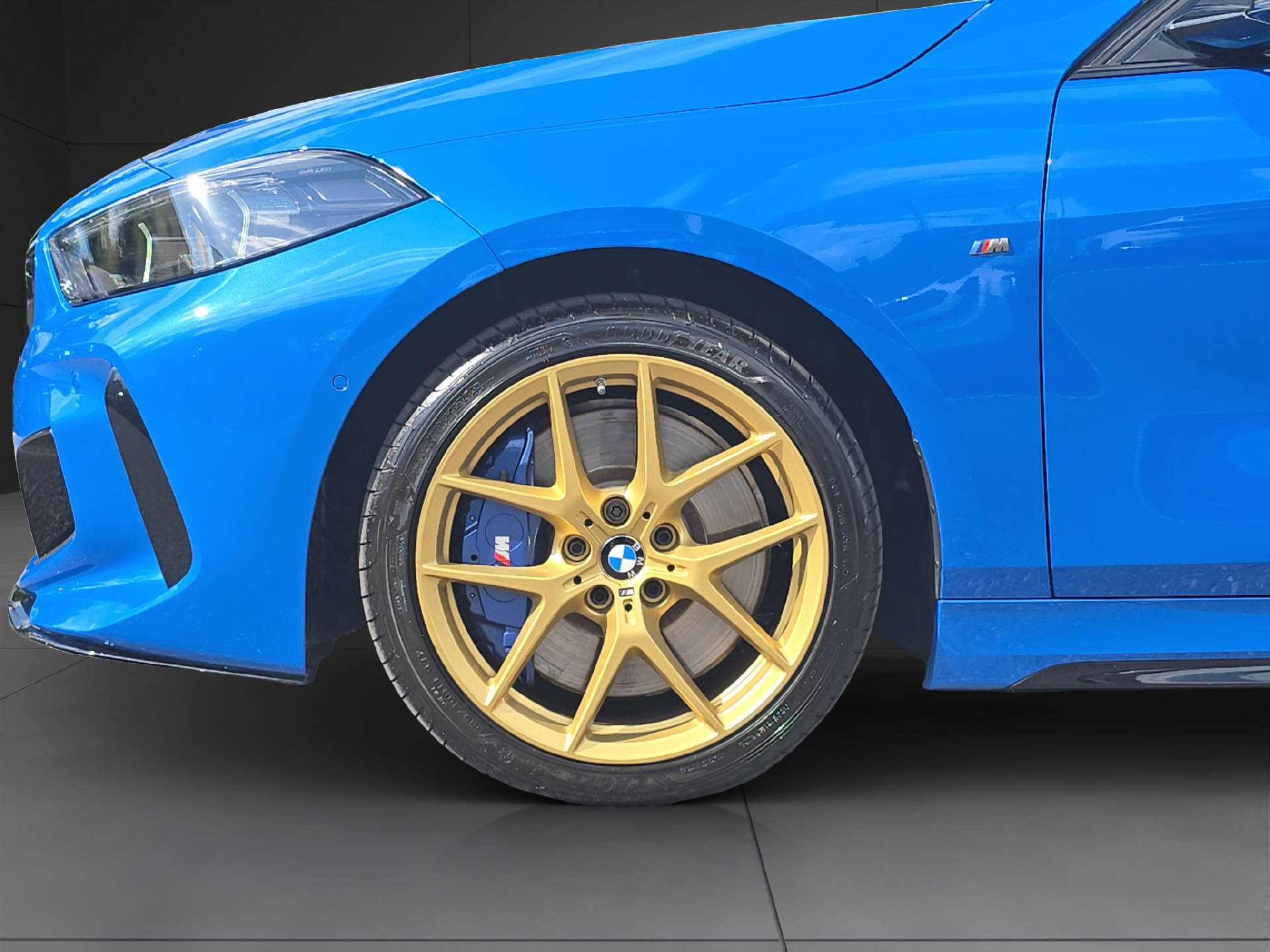 BMW M135i xDrive ** Frisch ab MFK & 12 Monate GARANTIE **-image-17