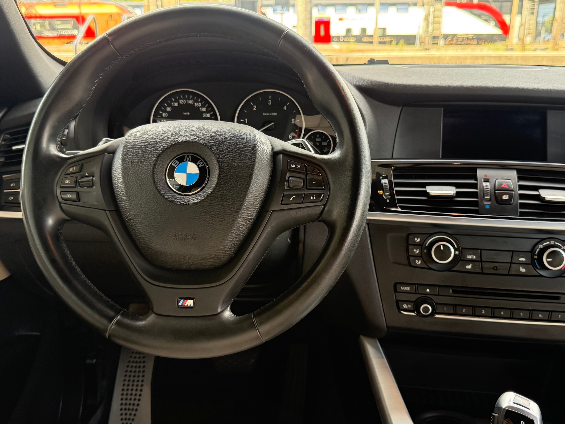 BMW X3 xDrive 20d Steptronic M-Paket-image-10
