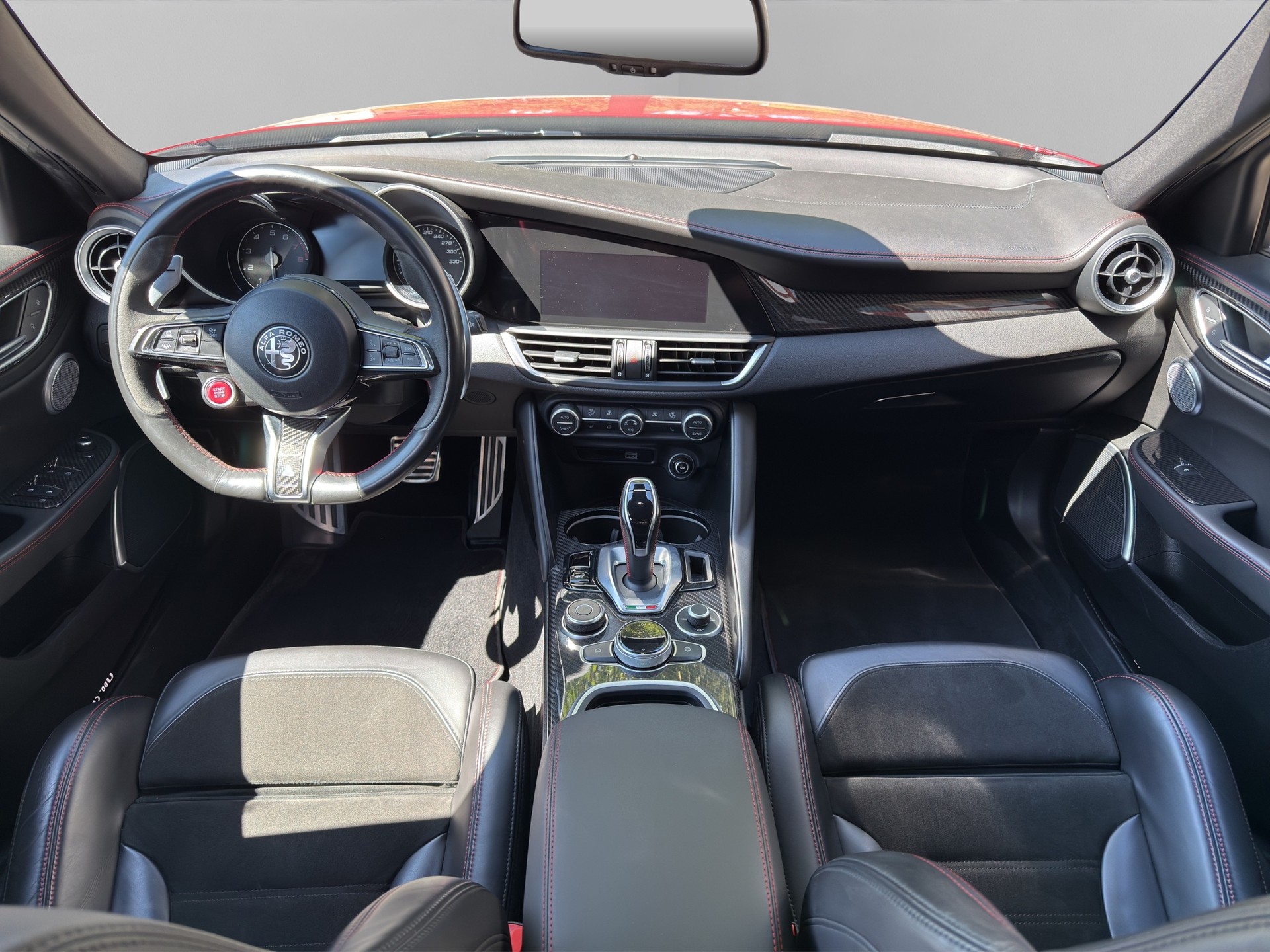 ALFA ROMEO Giulia 2.9 V6 Quadrifoglio Automatic * Facelift * rosso competizione * CH Fahrzeug * Garantie *-image-9
