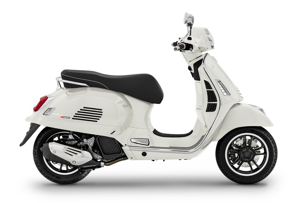 PIAGGIO Vespa GTS 125 Super RST Euro 5+