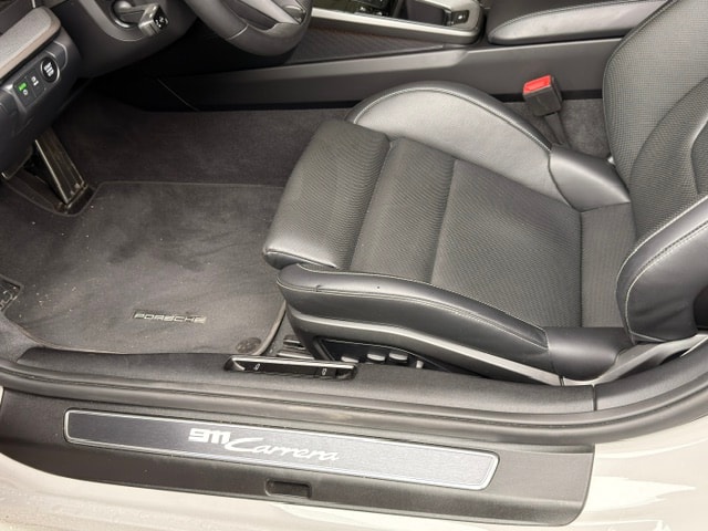 PORSCHE Carrera-image-10