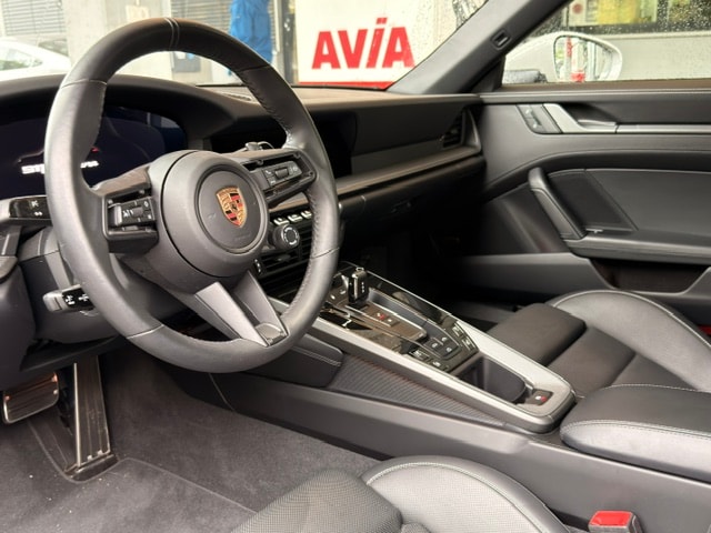 PORSCHE Carrera-image-8