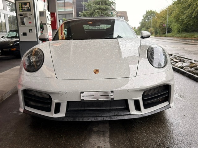 PORSCHE Carrera-image-1