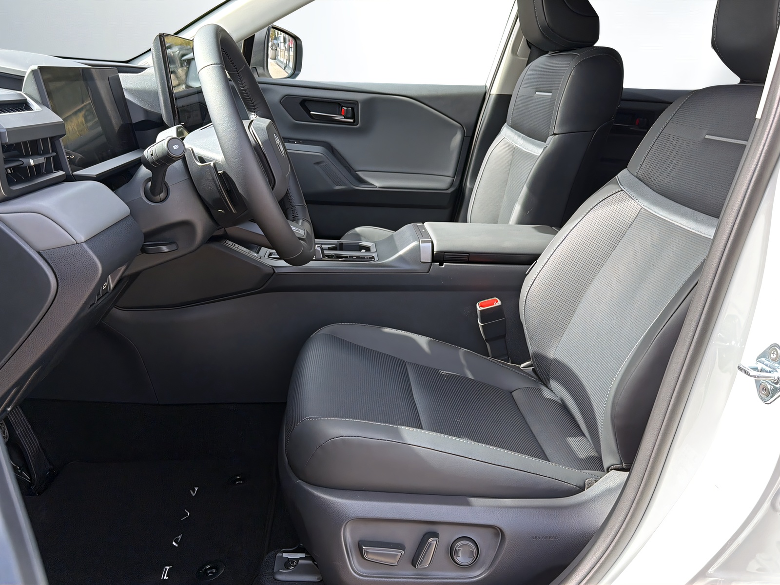 TOYOTA RAV-4 2.5 PHEV Premium e-CVT AWD-image-3