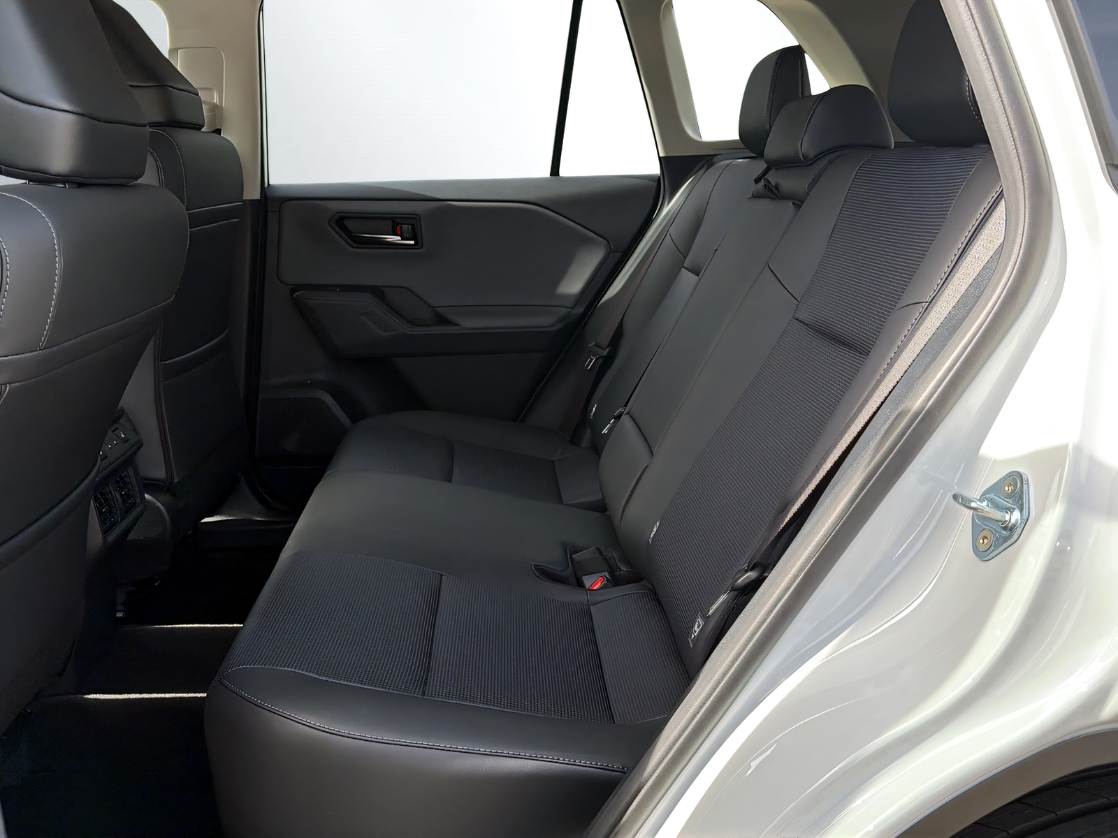 TOYOTA RAV-4 2.5 PHEV Premium e-CVT AWD-image-8
