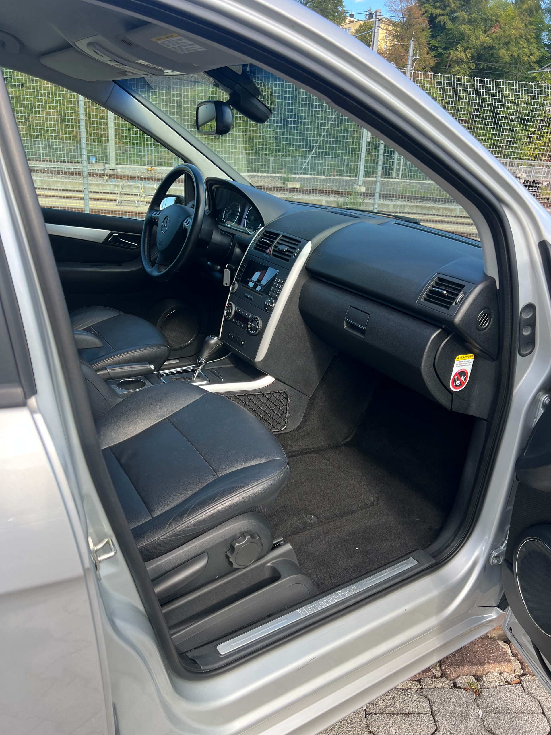 MERCEDES-BENZ A 200 CDI Avantgarde-image-10