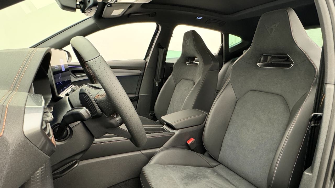 CUPRA Formentor 1.5 e-HYBRID pHEV VZ Black Edition-image-4