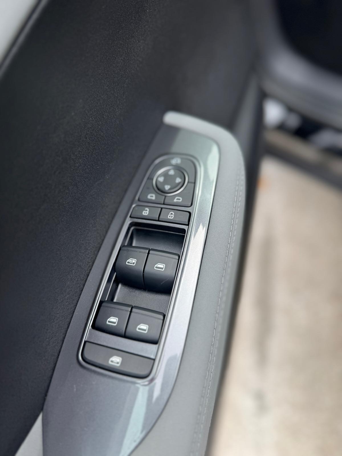 BYD Dolphin Surf 43 kWh Comfort-image-13
