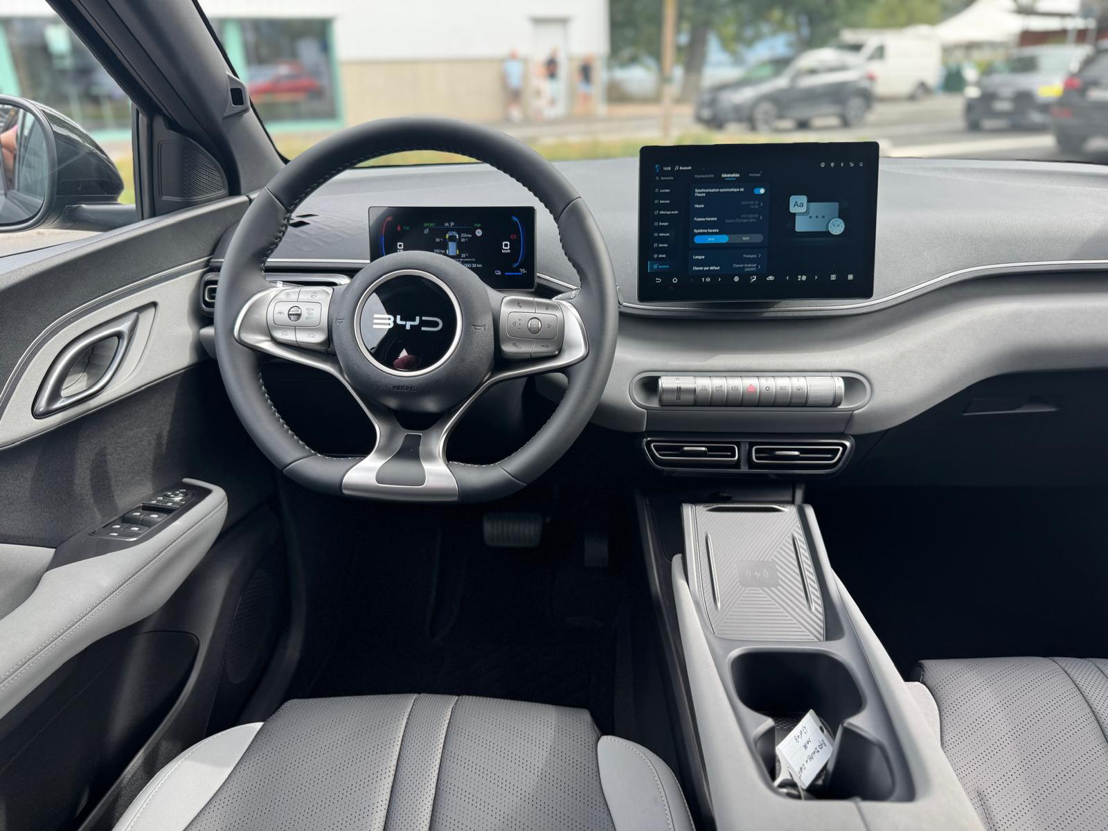 BYD Dolphin Surf 43 kWh Comfort-image-7