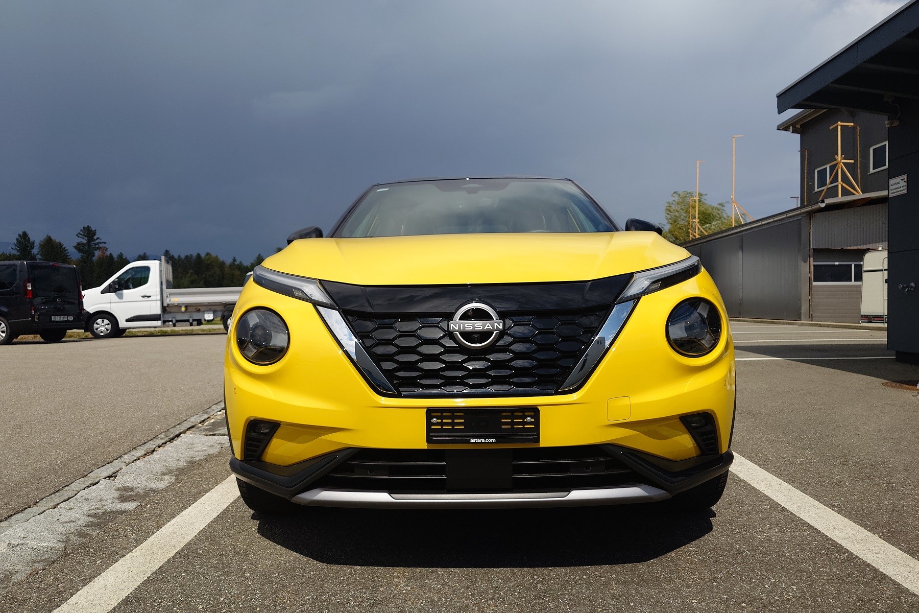 NISSAN Juke 1.6 Hybrid N-Sport-image-2