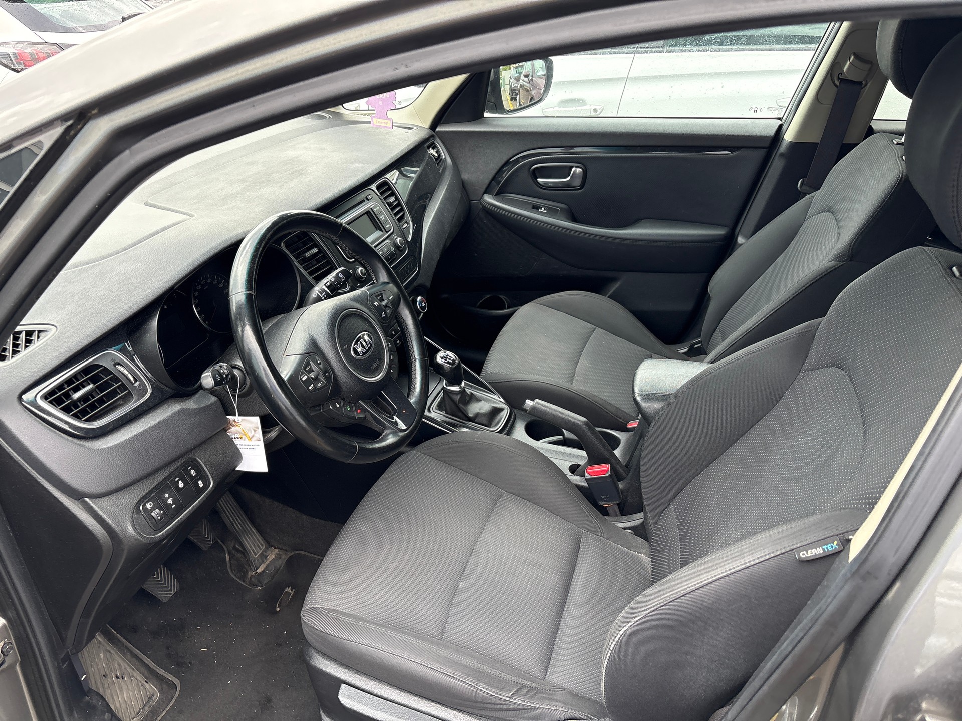 KIA Carens 1.6 GDI Trend-image-5