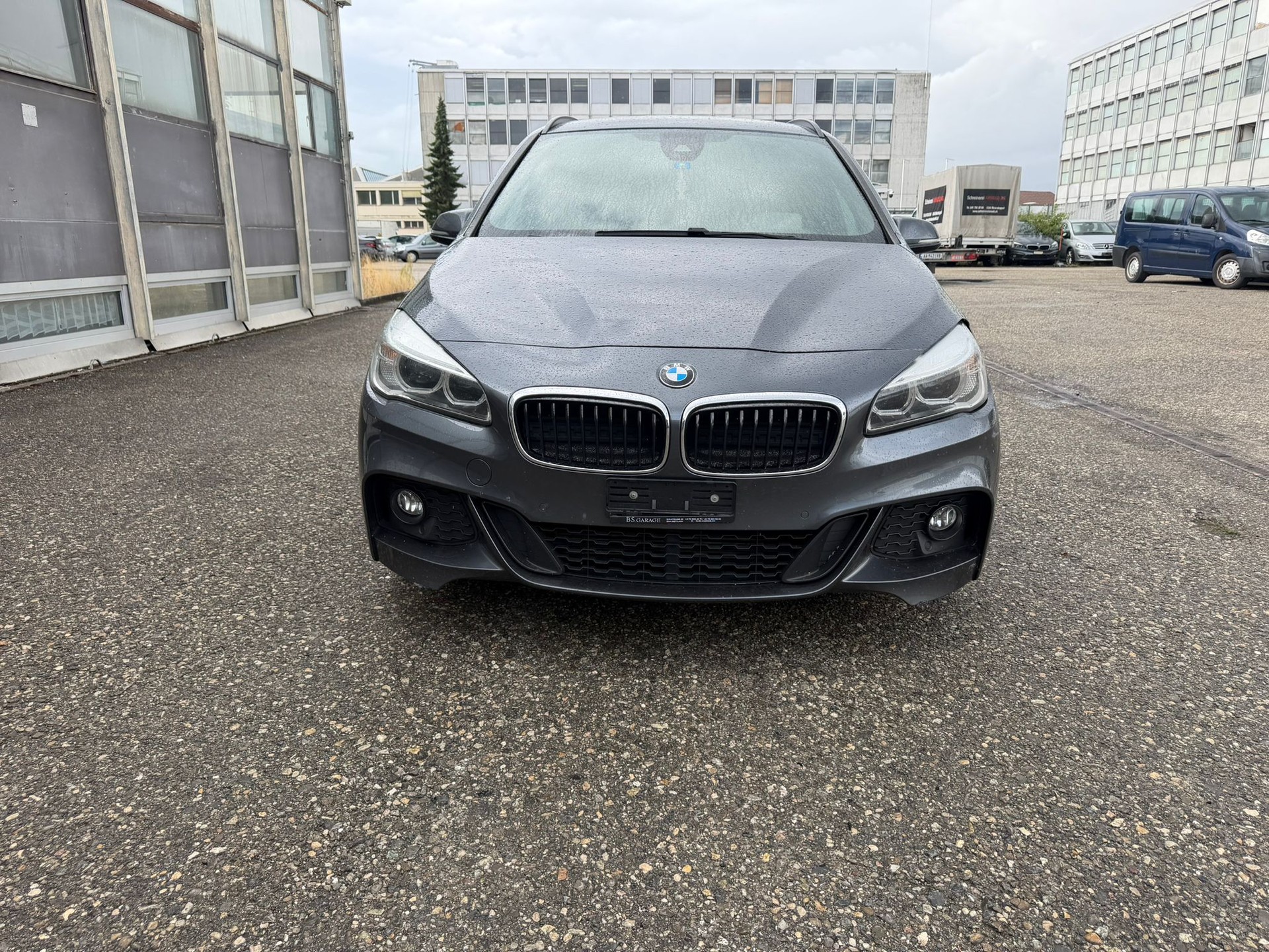 BMW 218d xDrive Gran Tourer M Sport Steptronic-image-2